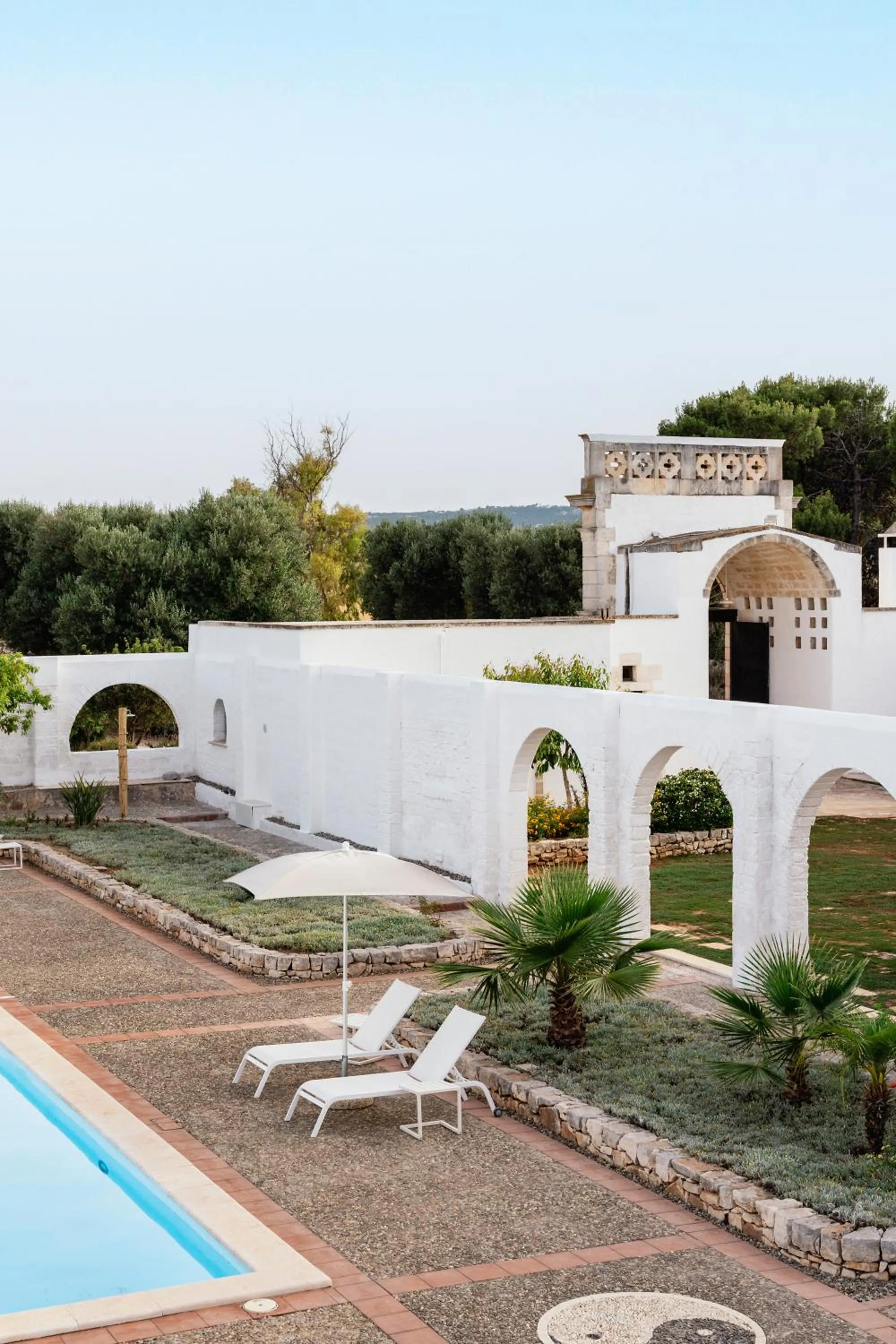 Inner courtyard view in Masseria Gorgognolo