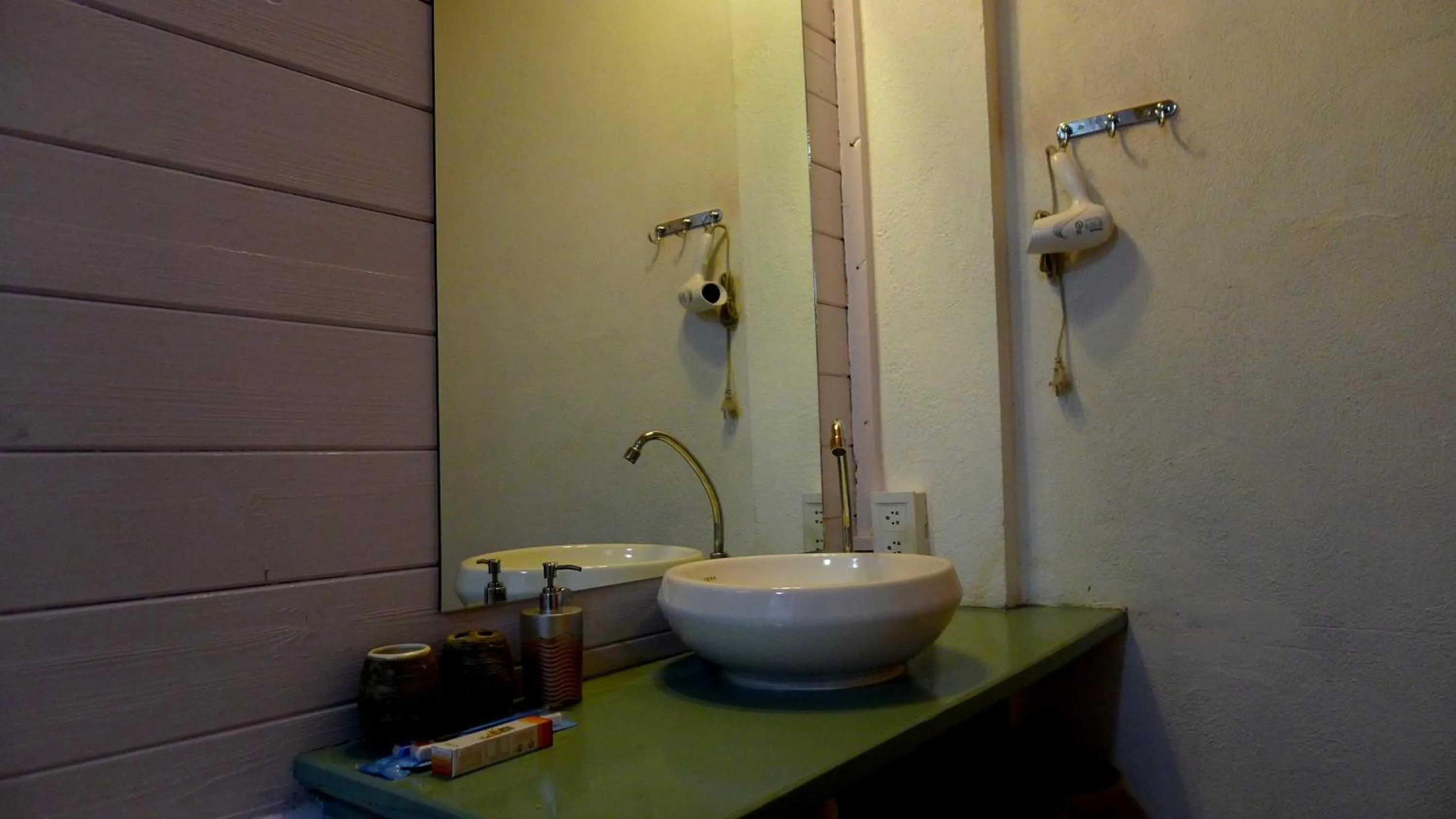 Toilet in Mamagoa Beach Resort