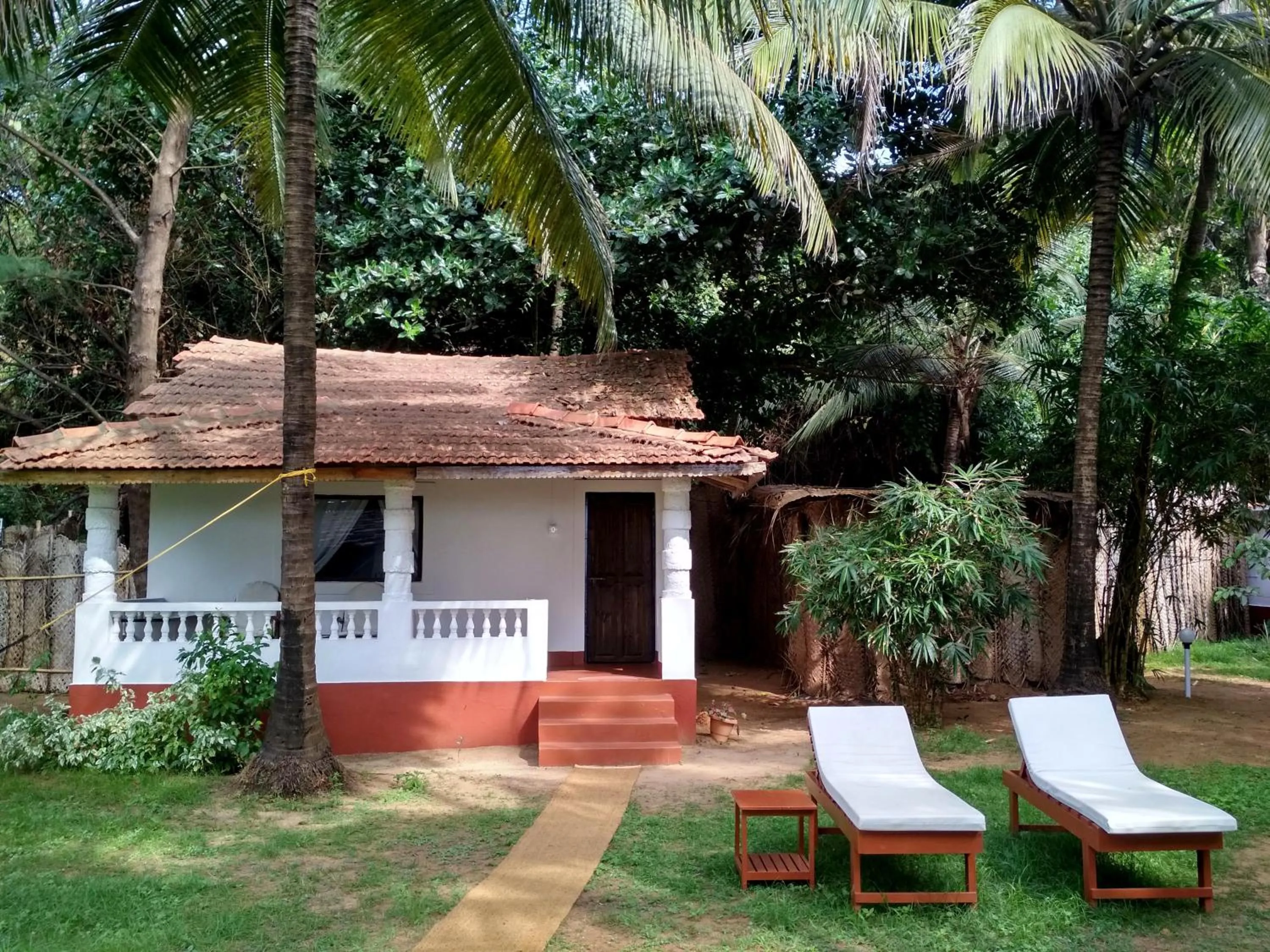 Property building in Mamagoa Beach Resort