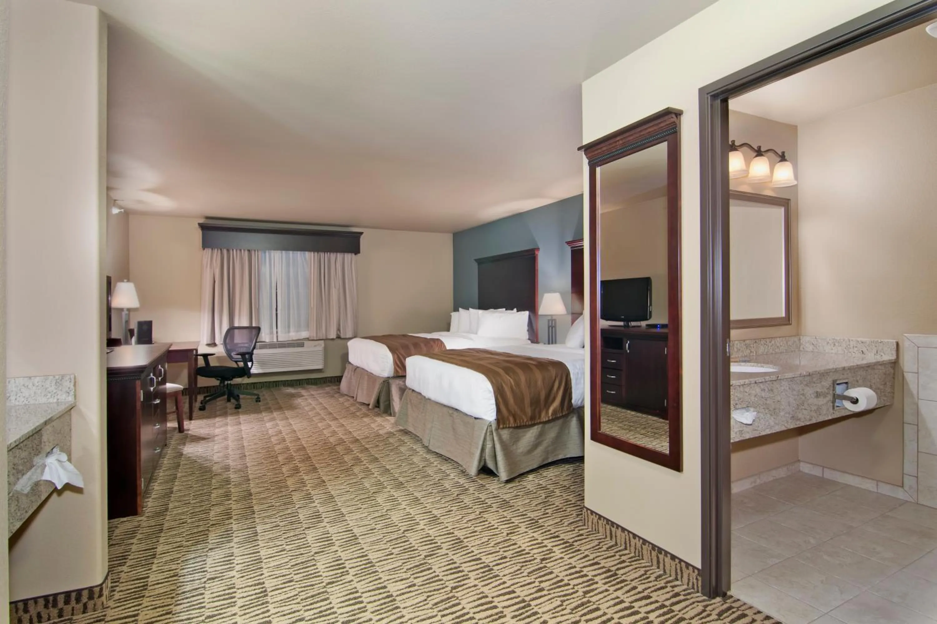 Bathroom, Bed in The Watford