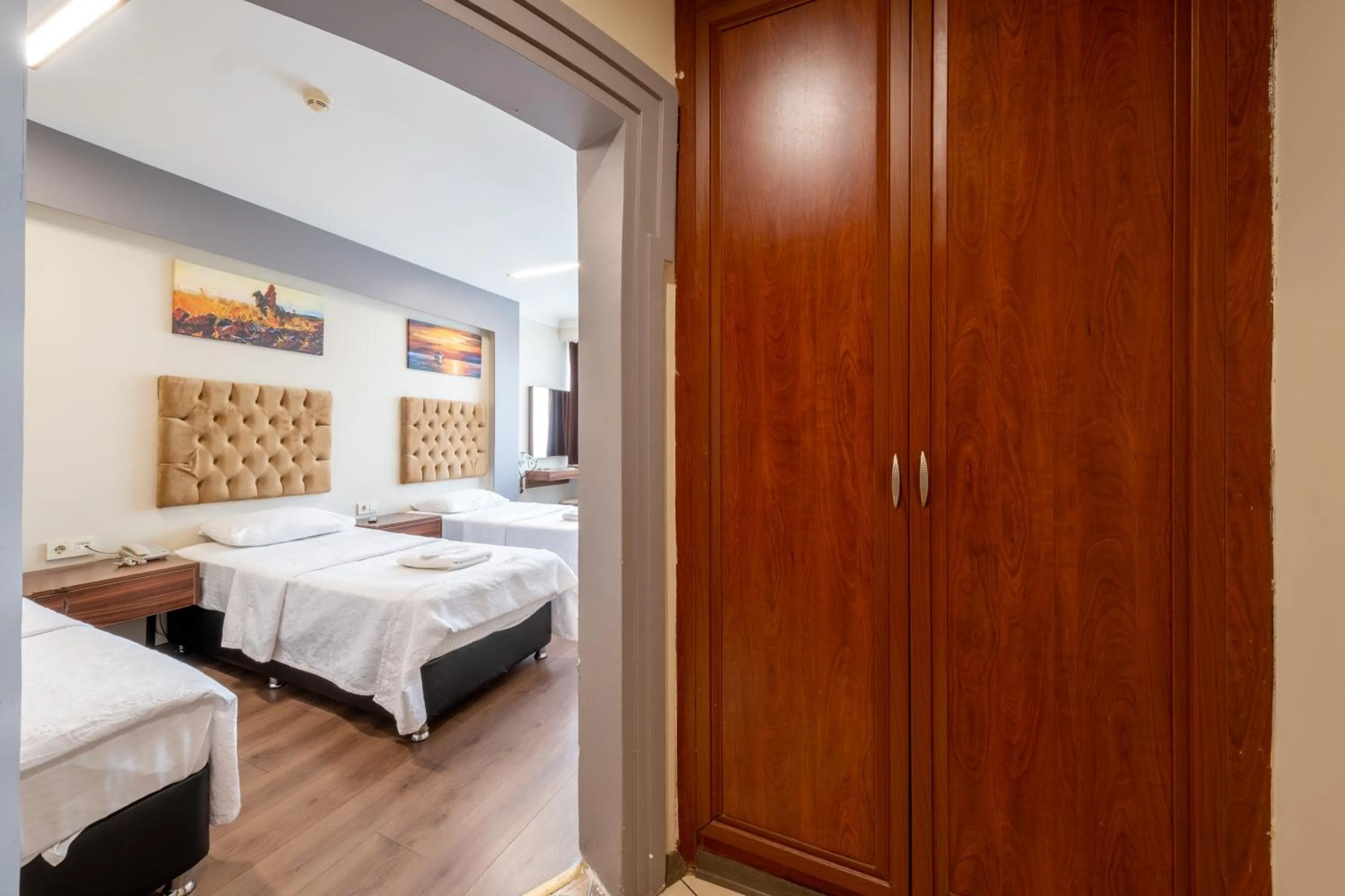 Photo of the whole room in Istanbul Nova Hotel