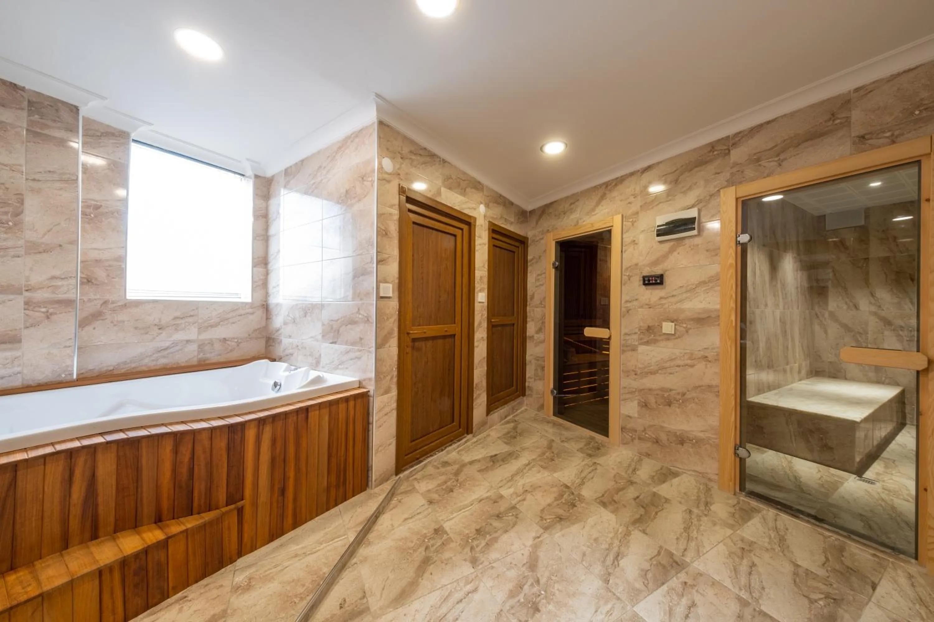 Shower in Istanbul Nova Hotel