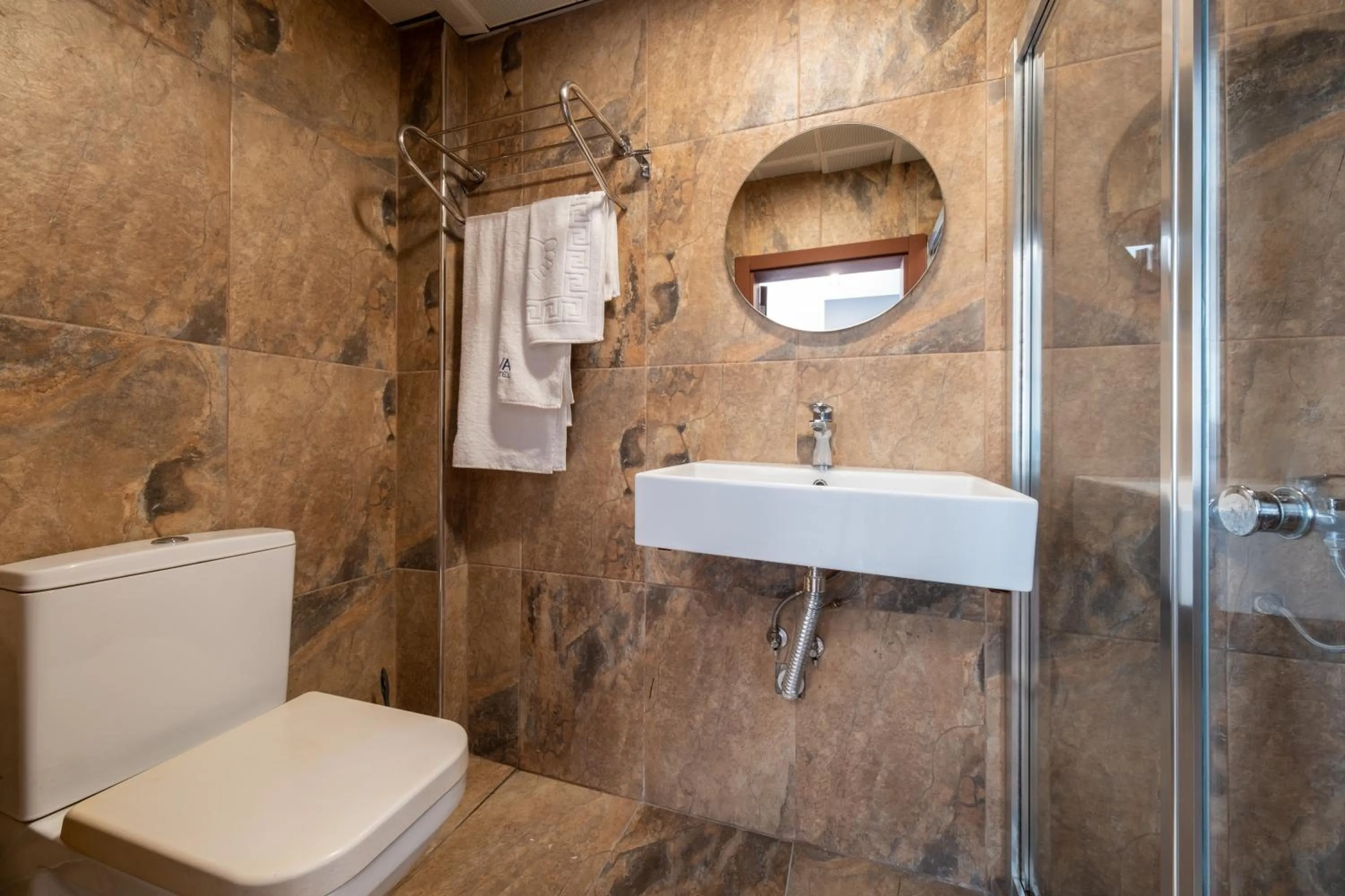 Shower in Istanbul Nova Hotel