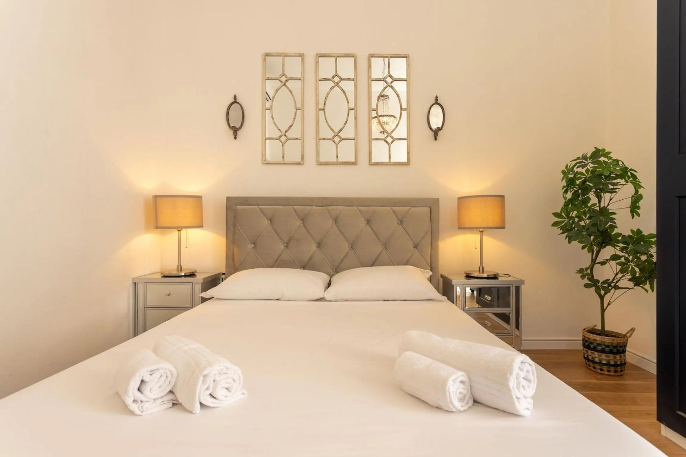 Bedroom, Bed in Pearl Of Florence by Halldis