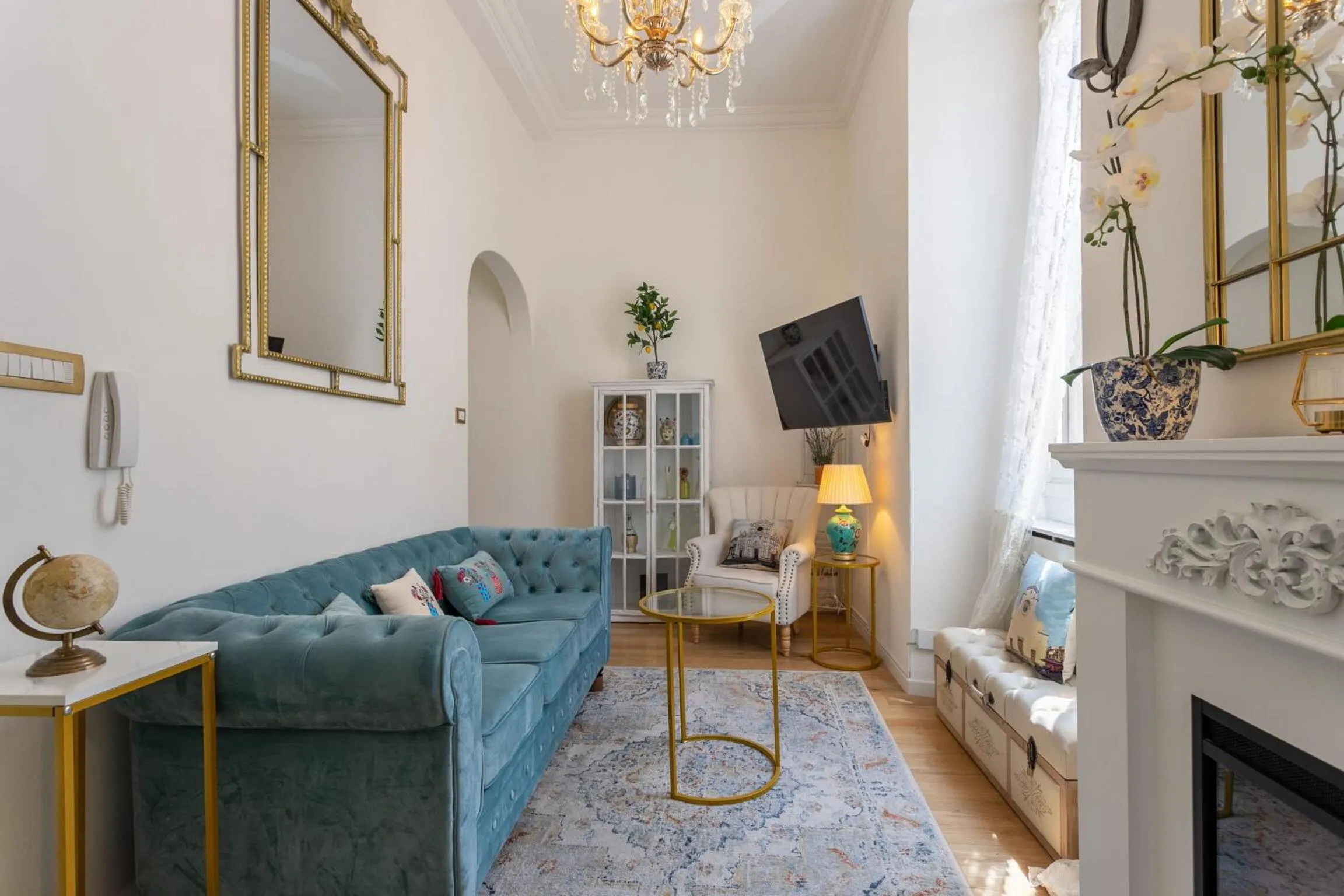 Living room in Pearl Of Florence by Halldis