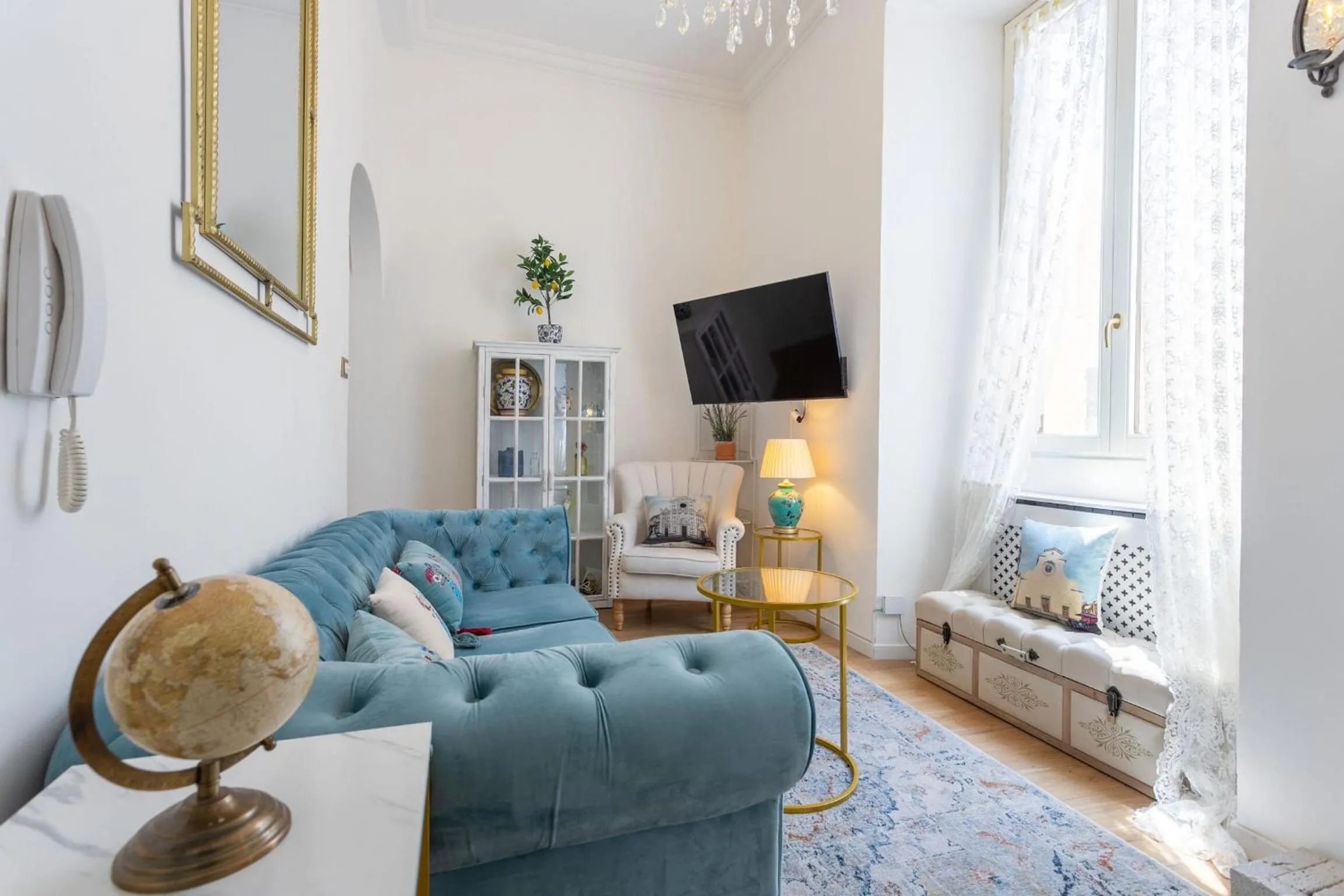 Living room in Pearl Of Florence by Halldis