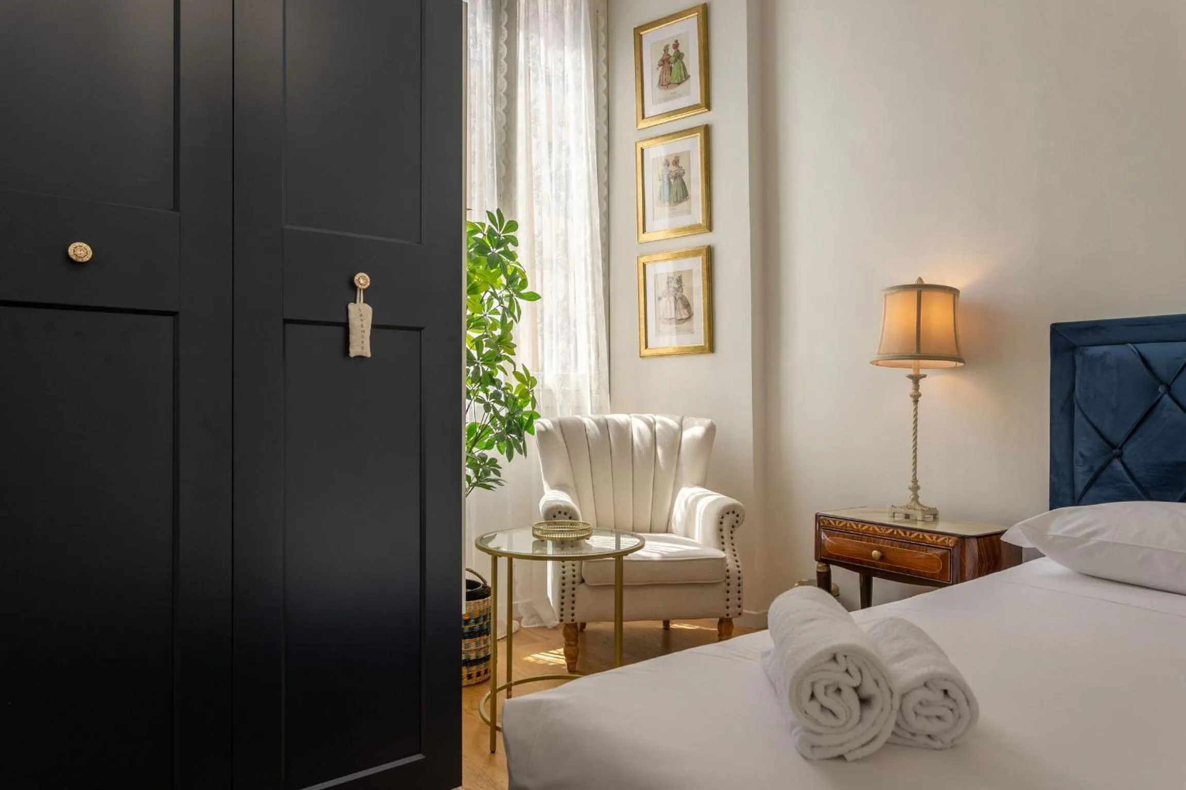 Bedroom, Bed in Pearl Of Florence by Halldis