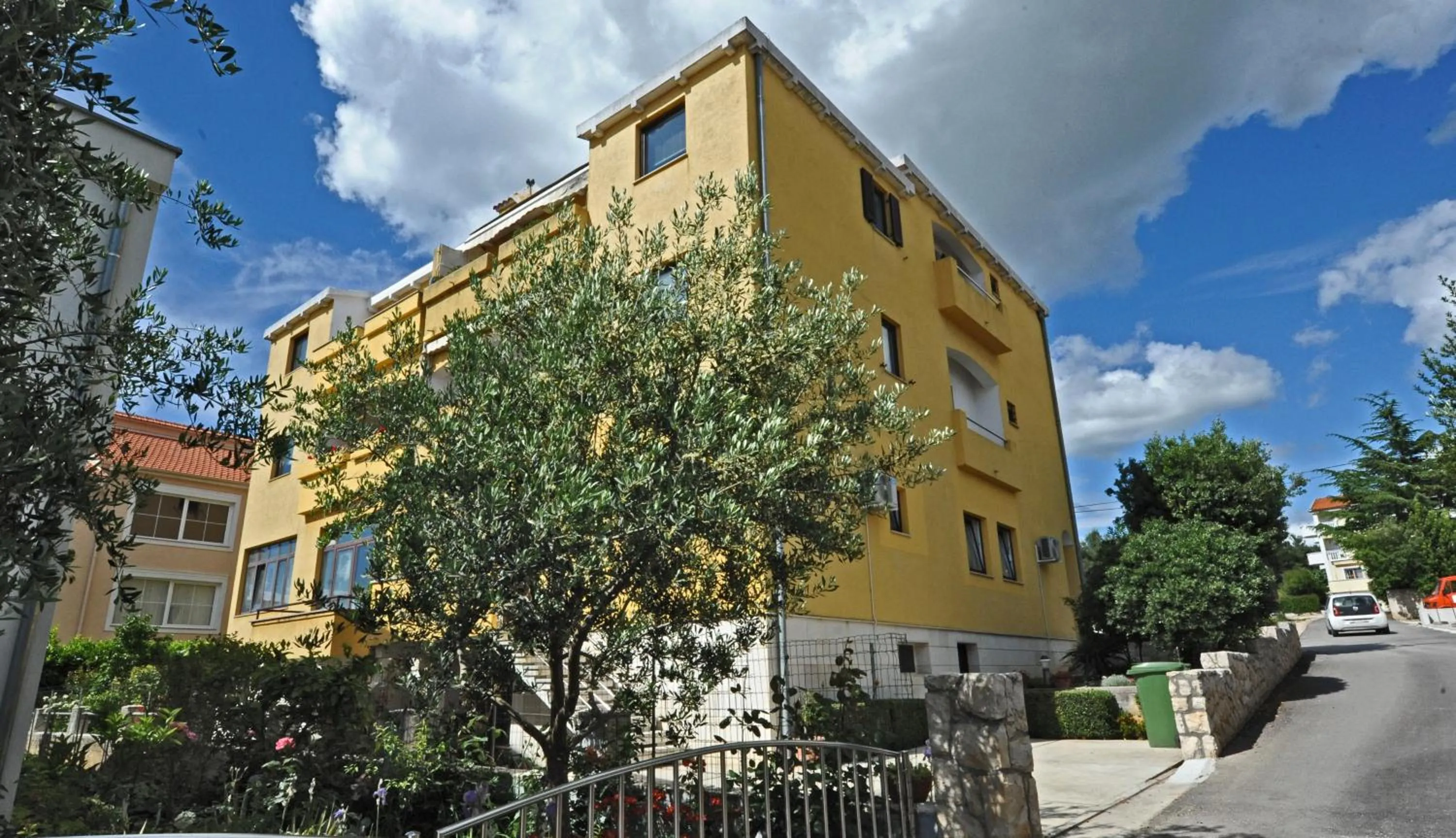 Facade/entrance in Apartments Villa Violet