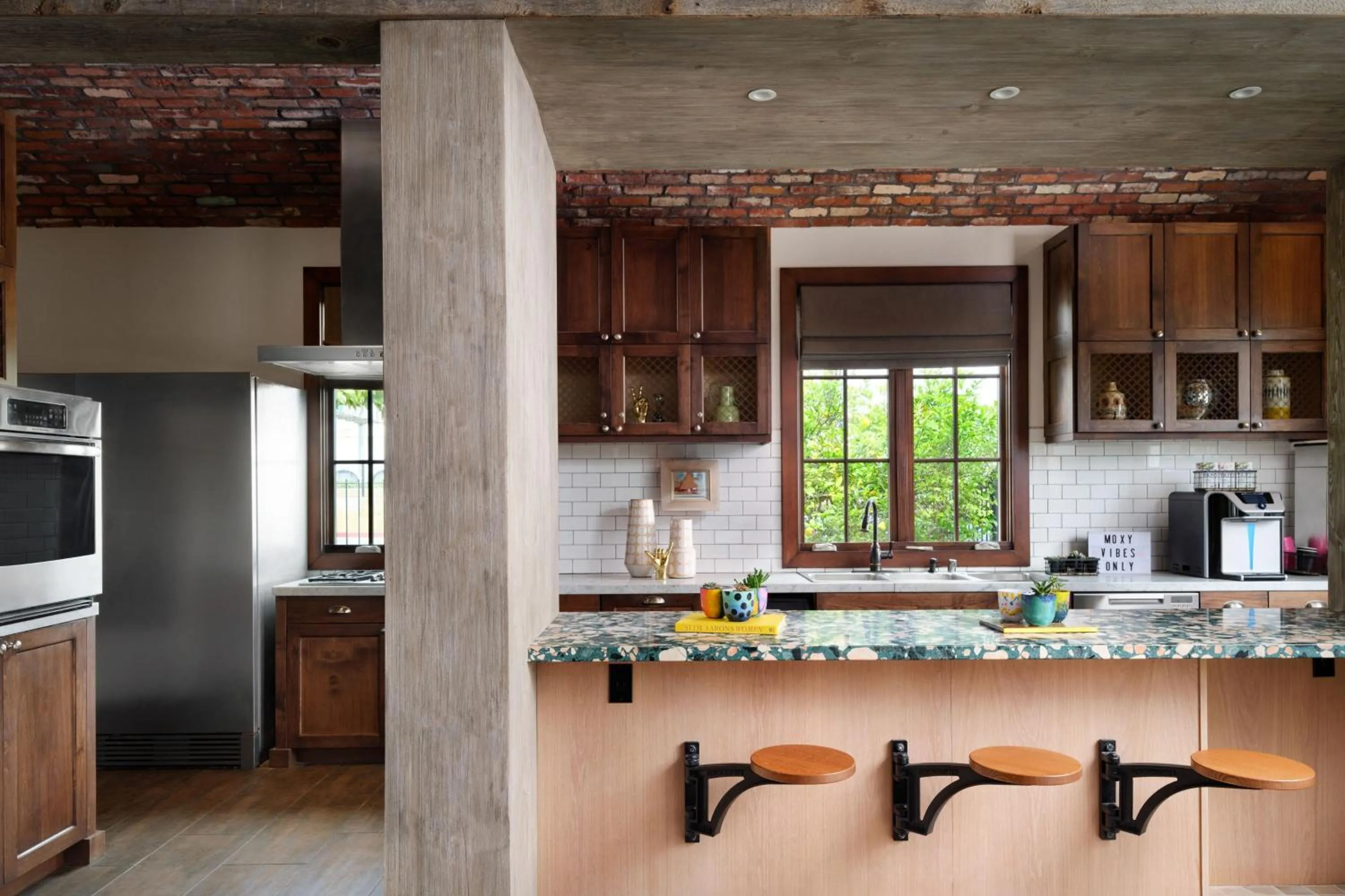 Kitchen or kitchenette in The Waterman