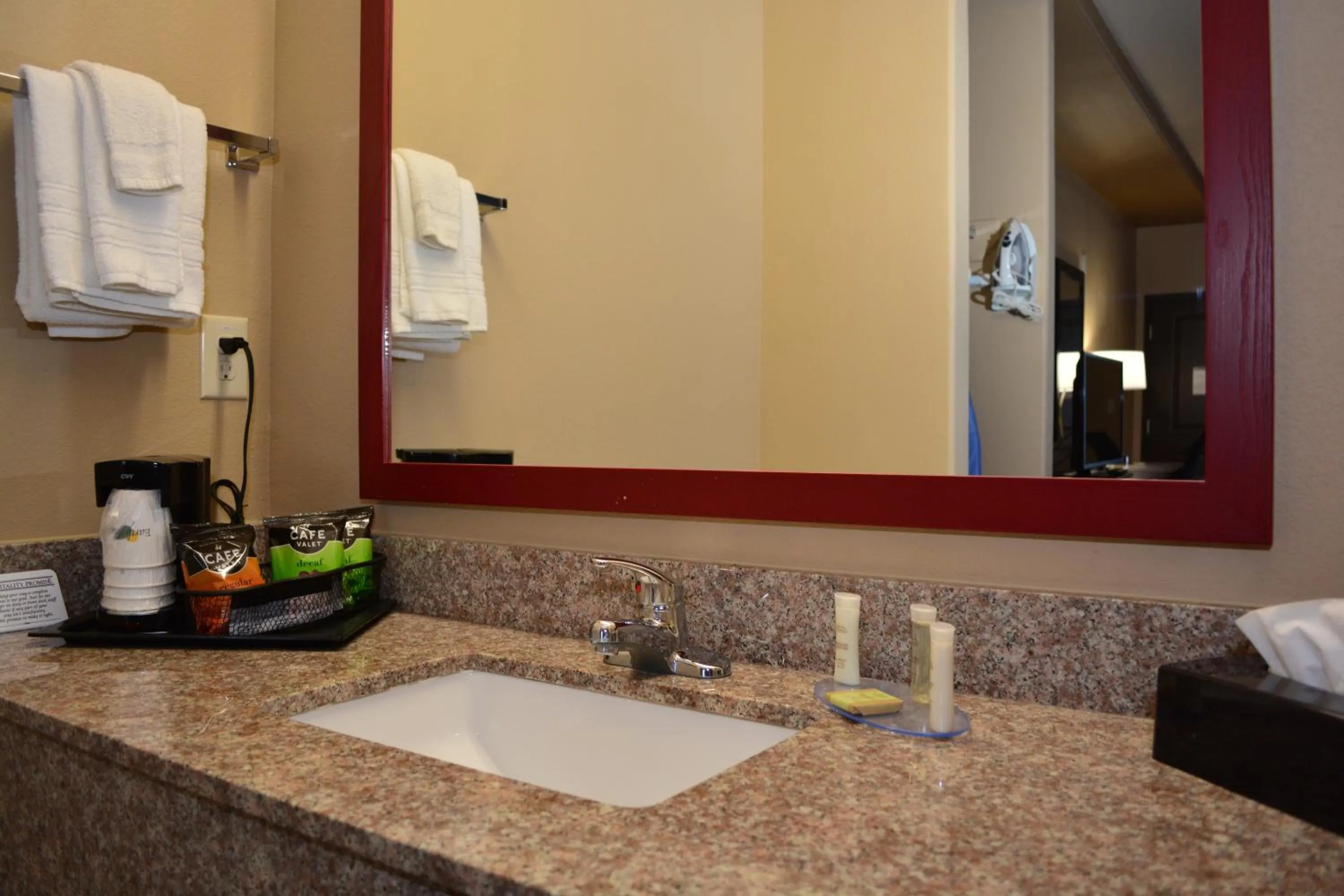 Bathroom in Super 8 by Wyndham Karnes City