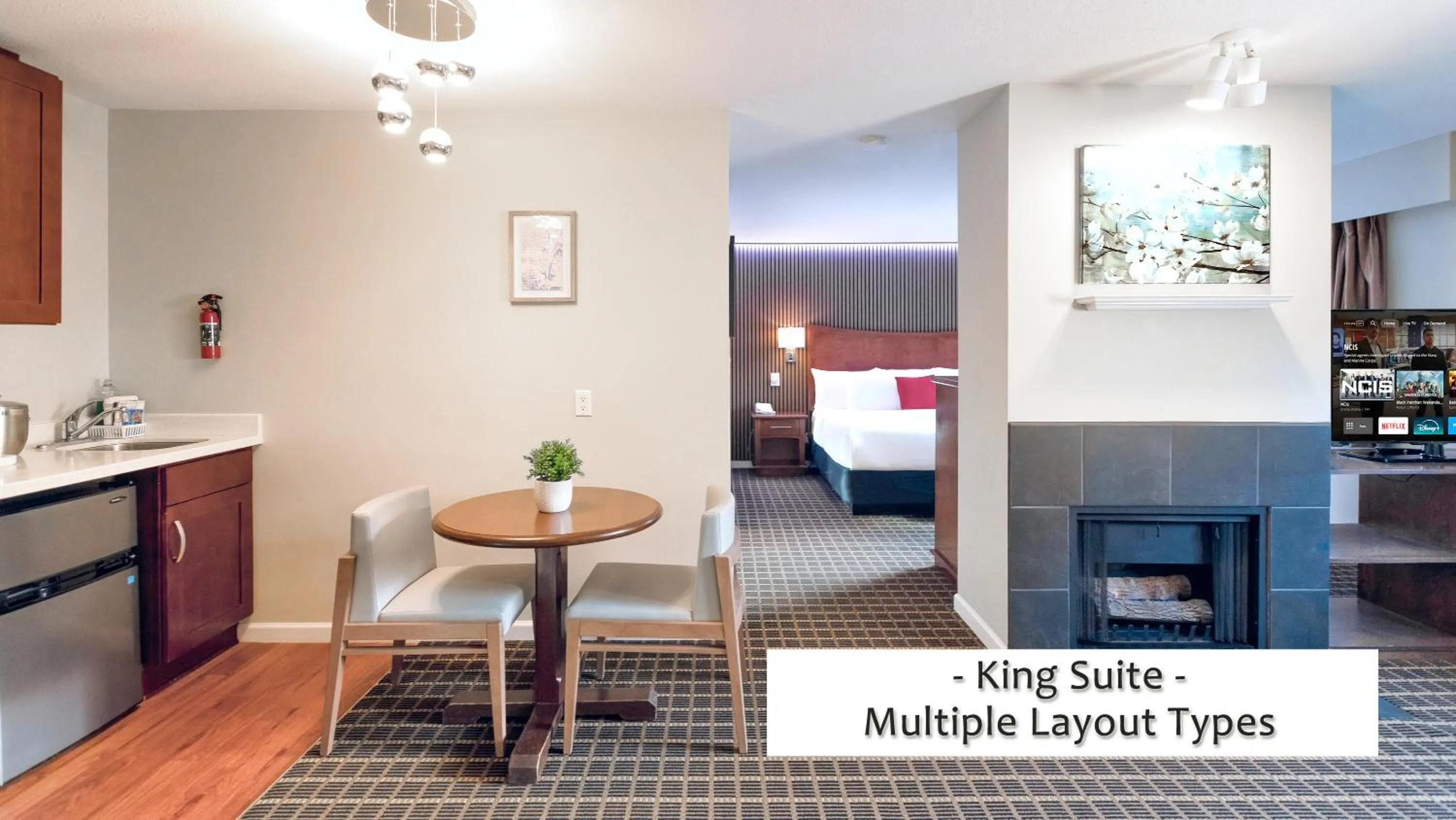 Living room in Gibsons Garden Hotel