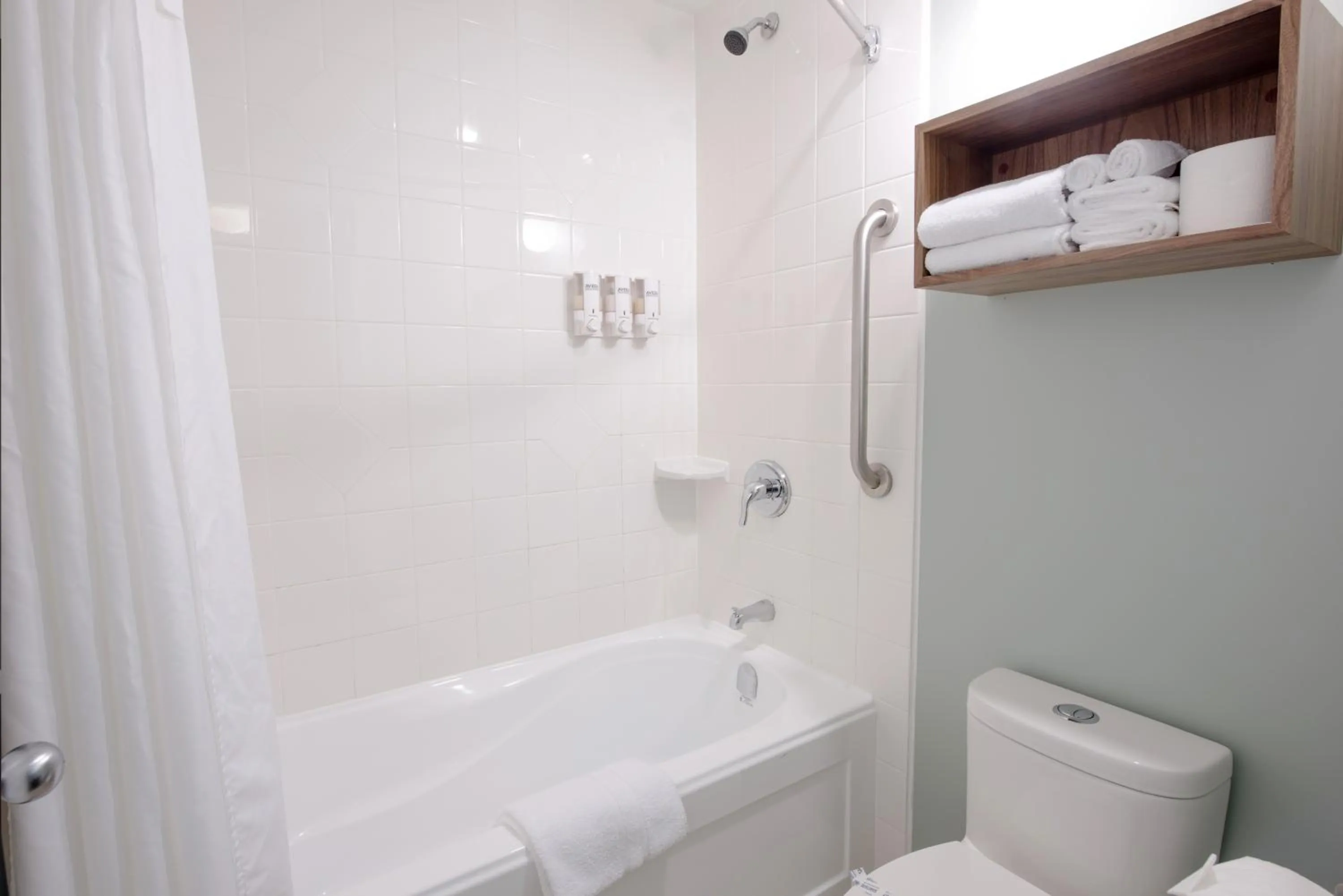 Gibsons Garden Hotel