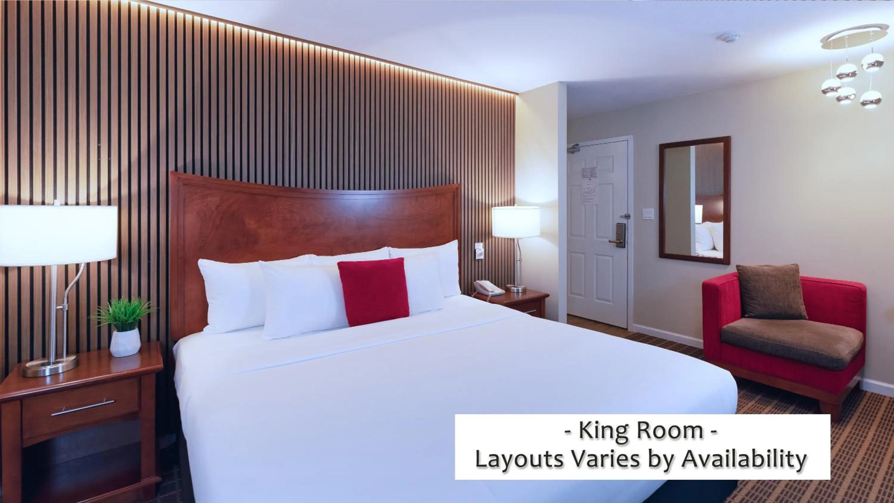 Bed in Gibsons Garden Hotel