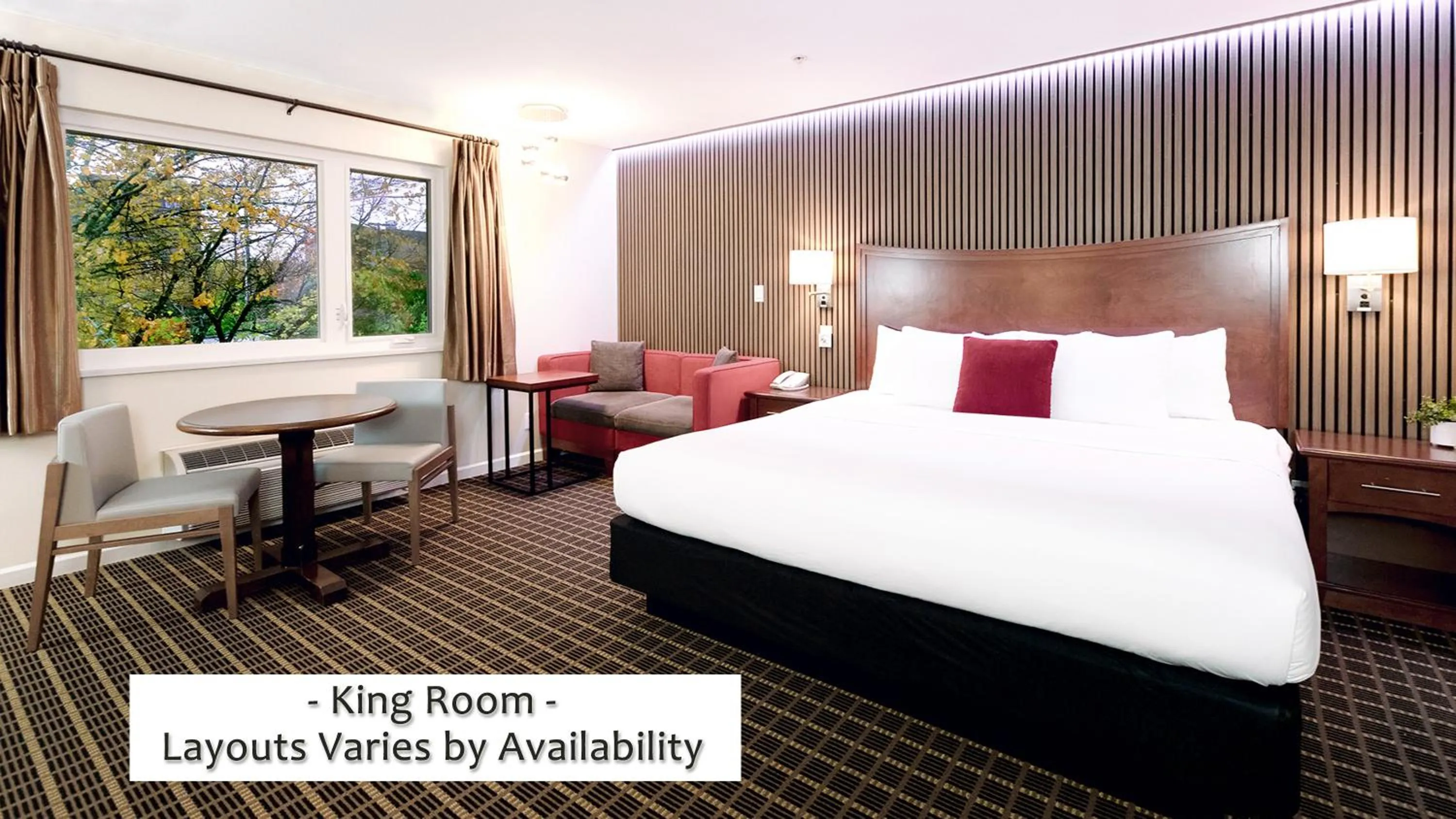 Bed in Gibsons Garden Hotel