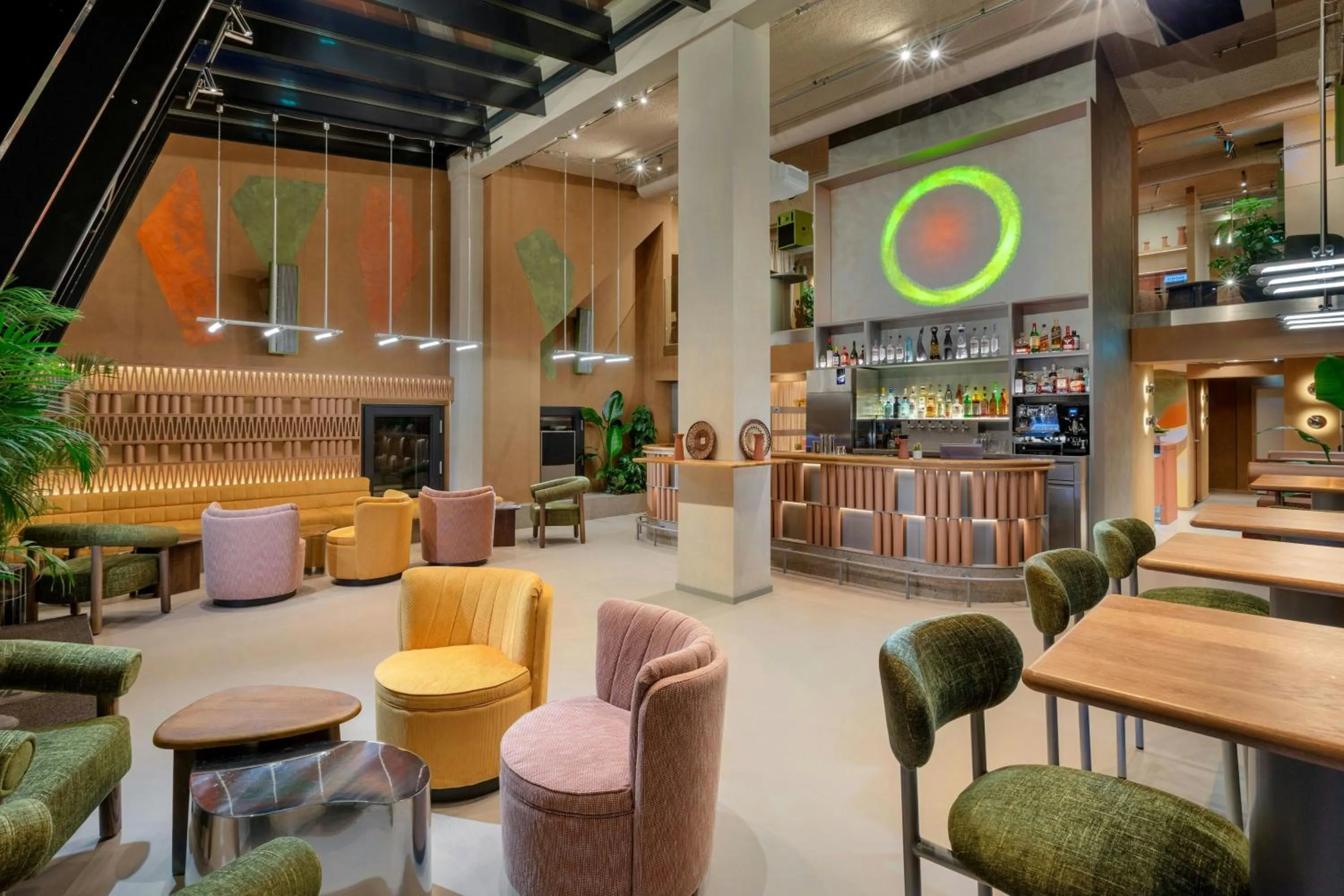 Lounge or bar in Renaissance Amsterdam Hotel