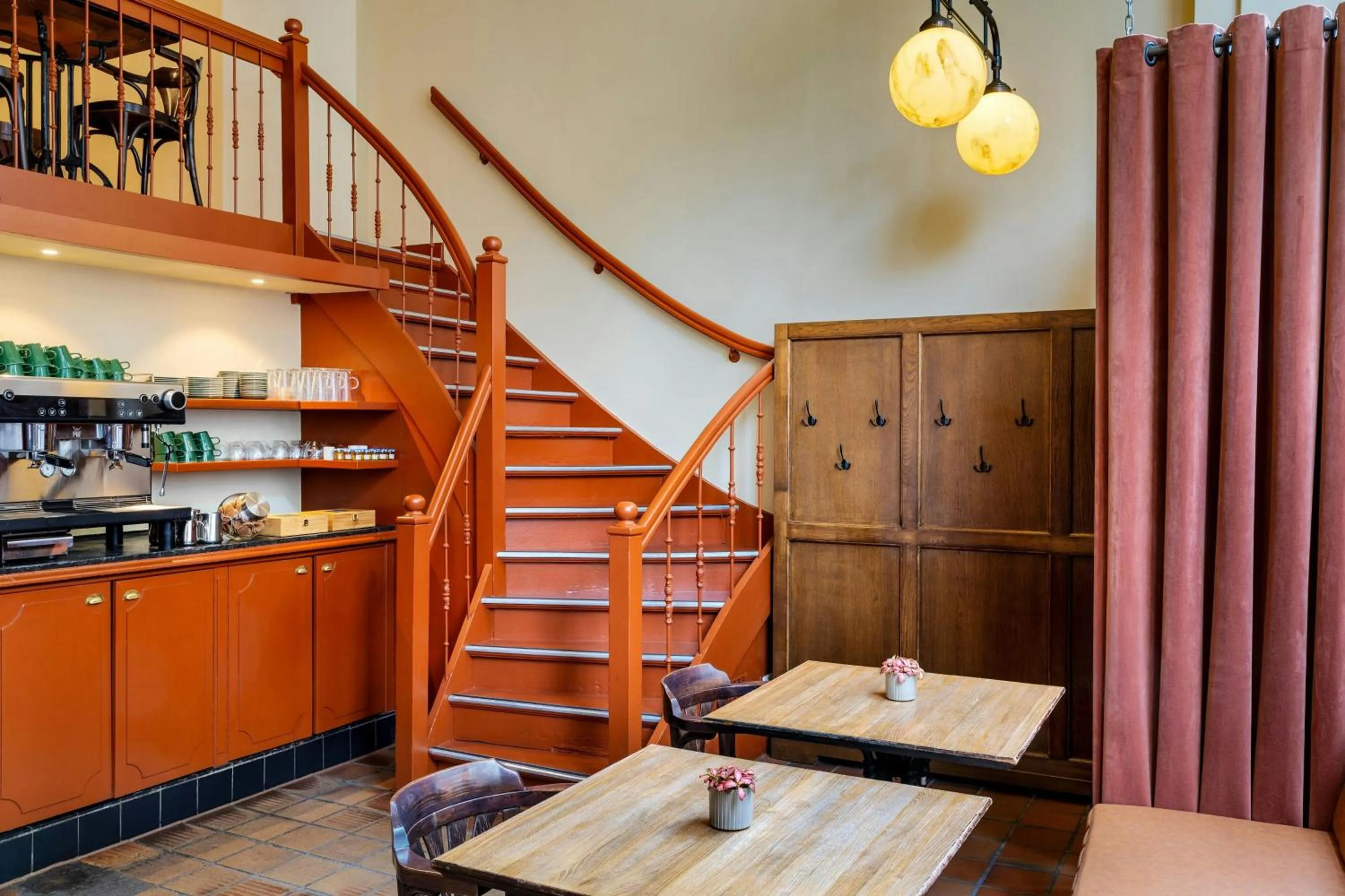 Restaurant/places to eat in Renaissance Amsterdam Hotel