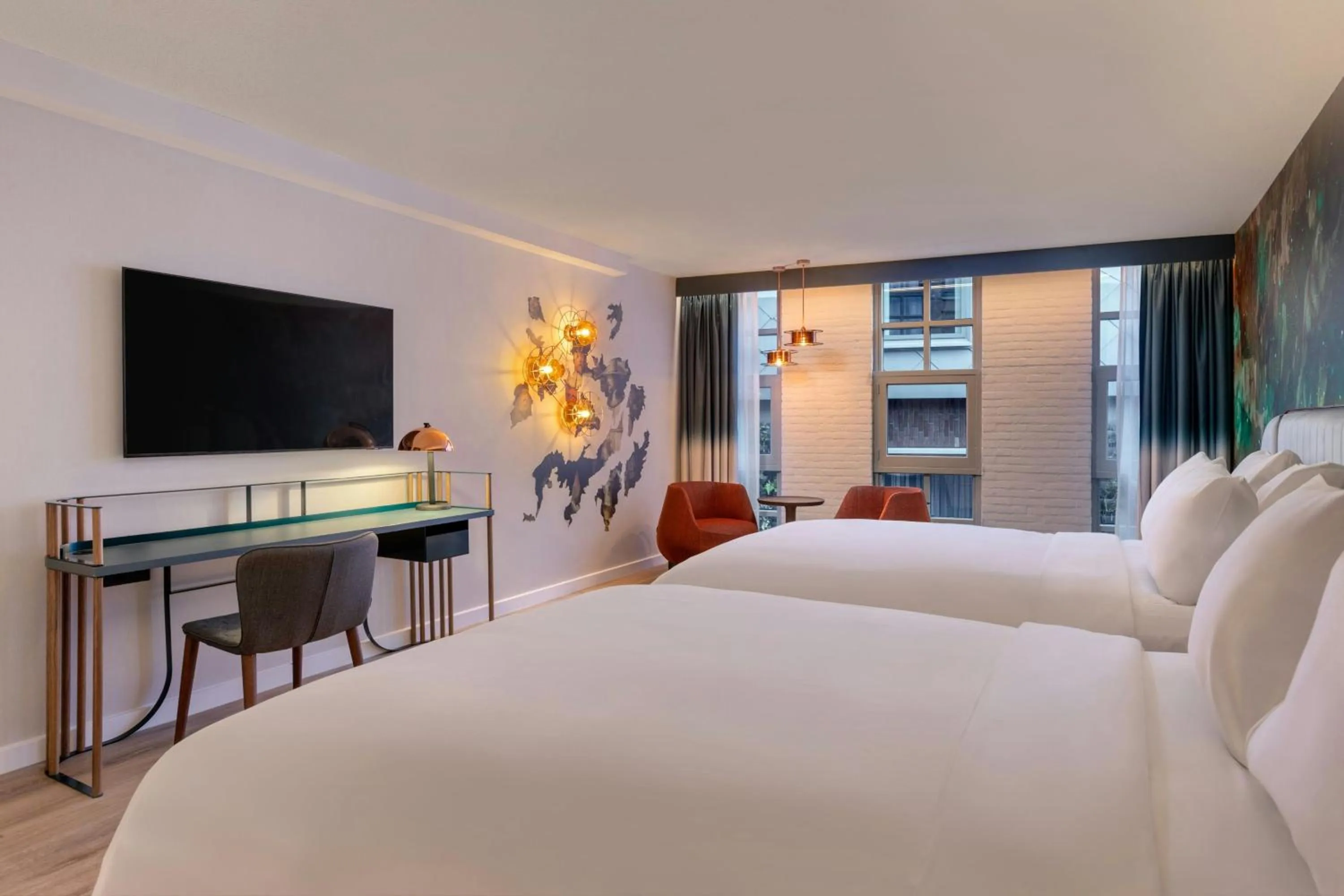 Photo of the whole room, Bed in Renaissance Amsterdam Hotel