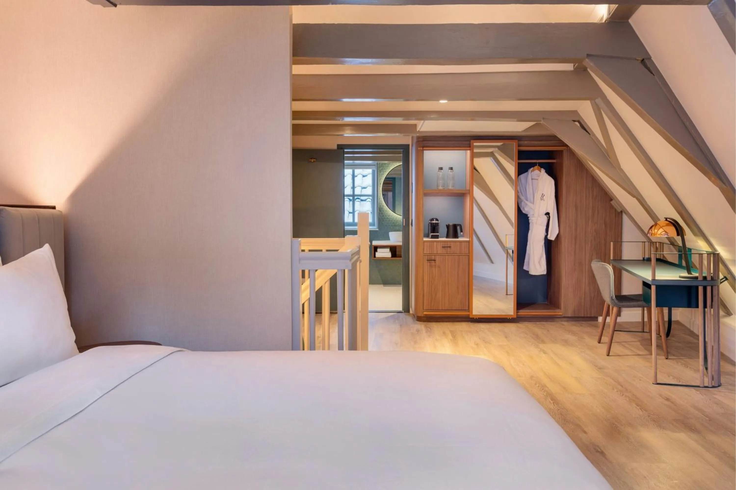 Photo of the whole room, Bed in Renaissance Amsterdam Hotel