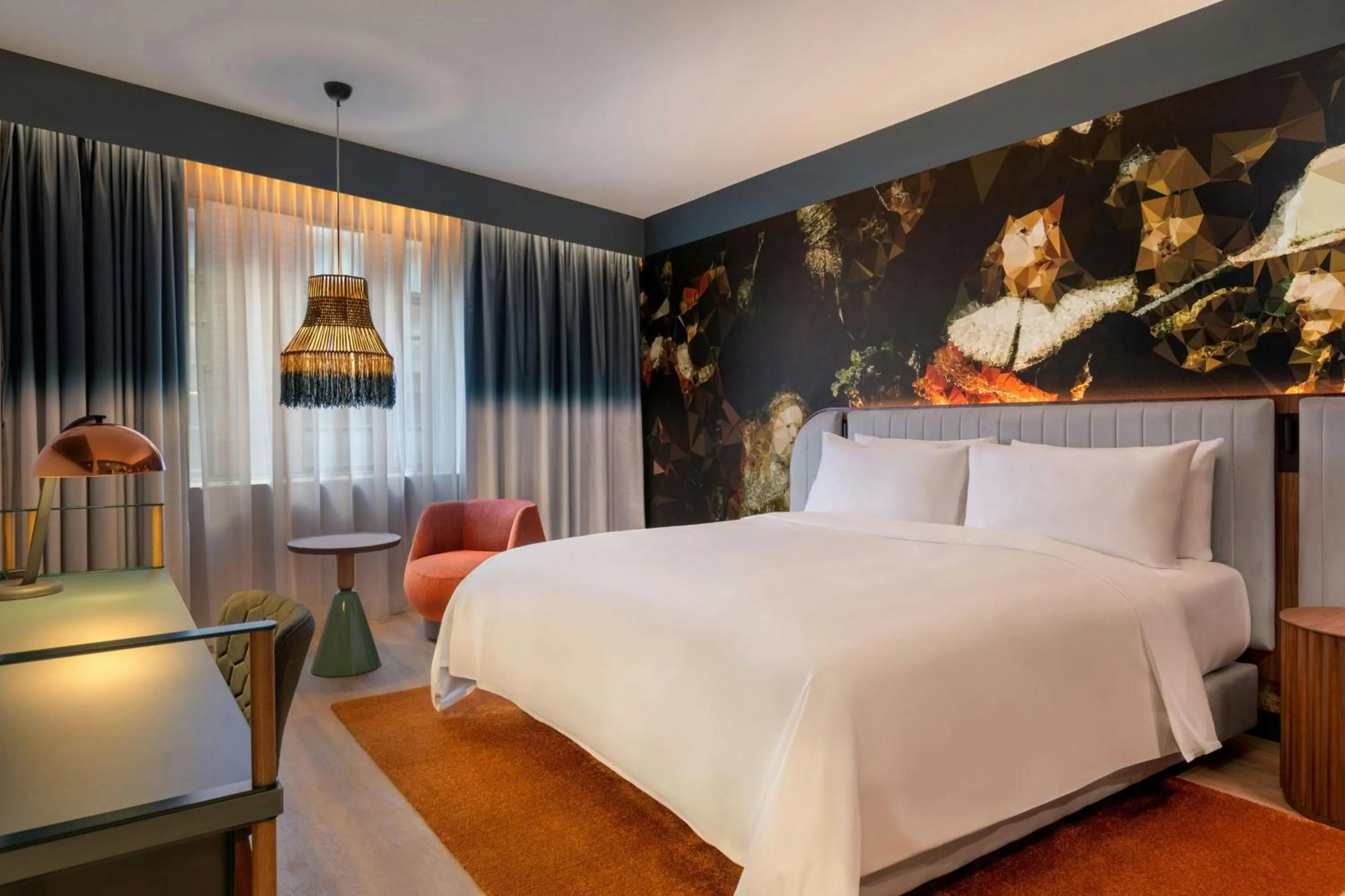 Photo of the whole room, Bed in Renaissance Amsterdam Hotel