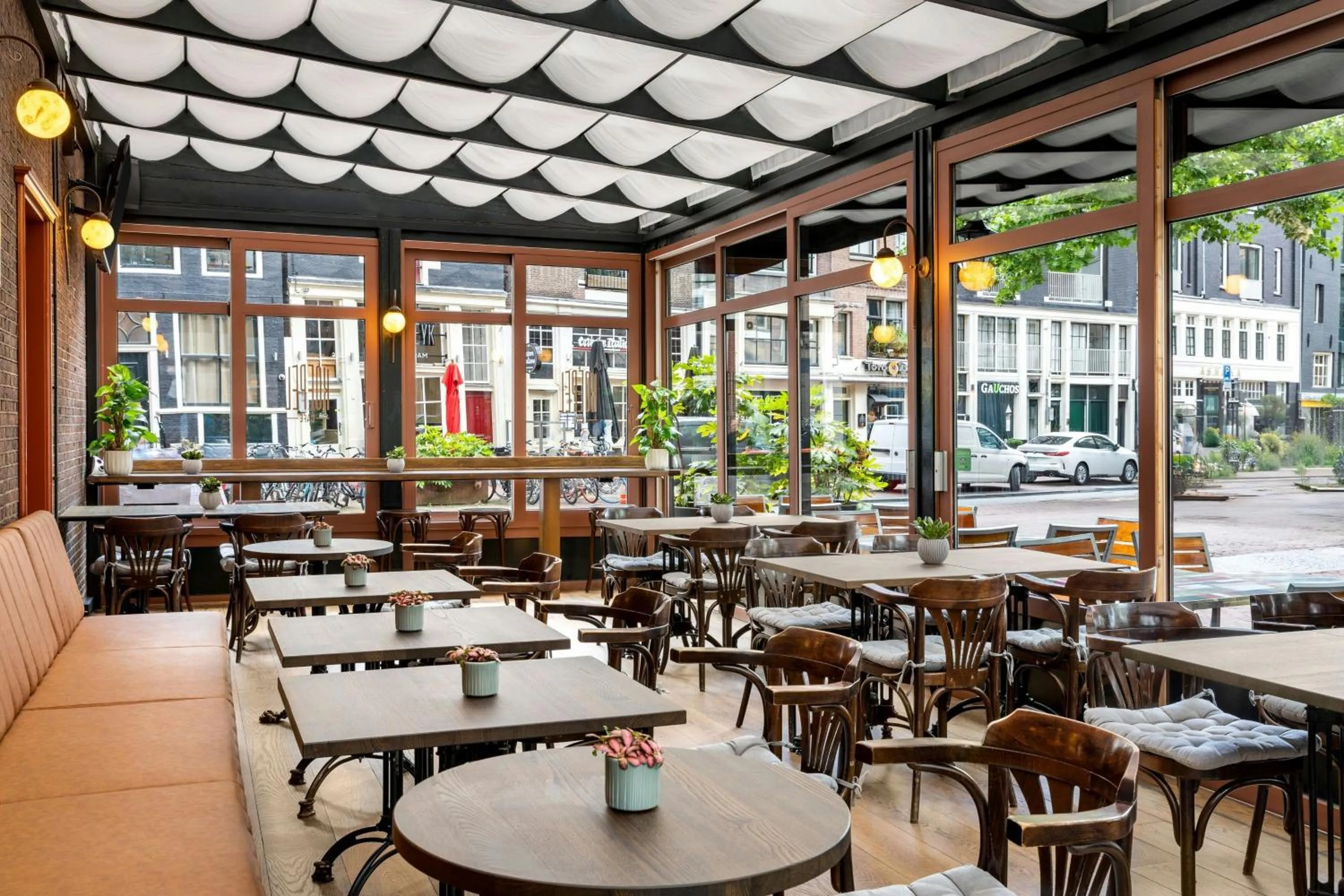 Restaurant/places to eat in Renaissance Amsterdam Hotel