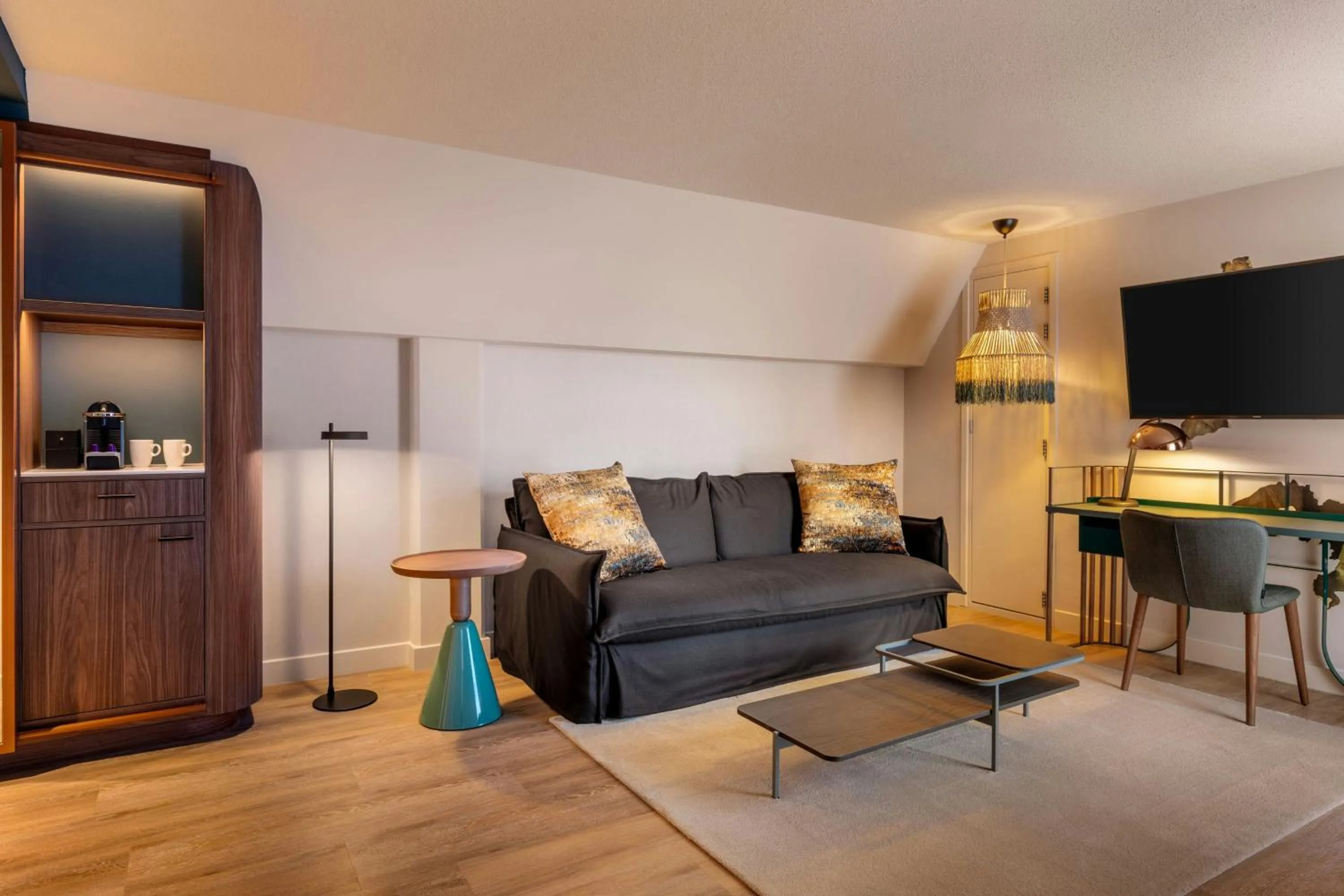 Living room in Renaissance Amsterdam Hotel