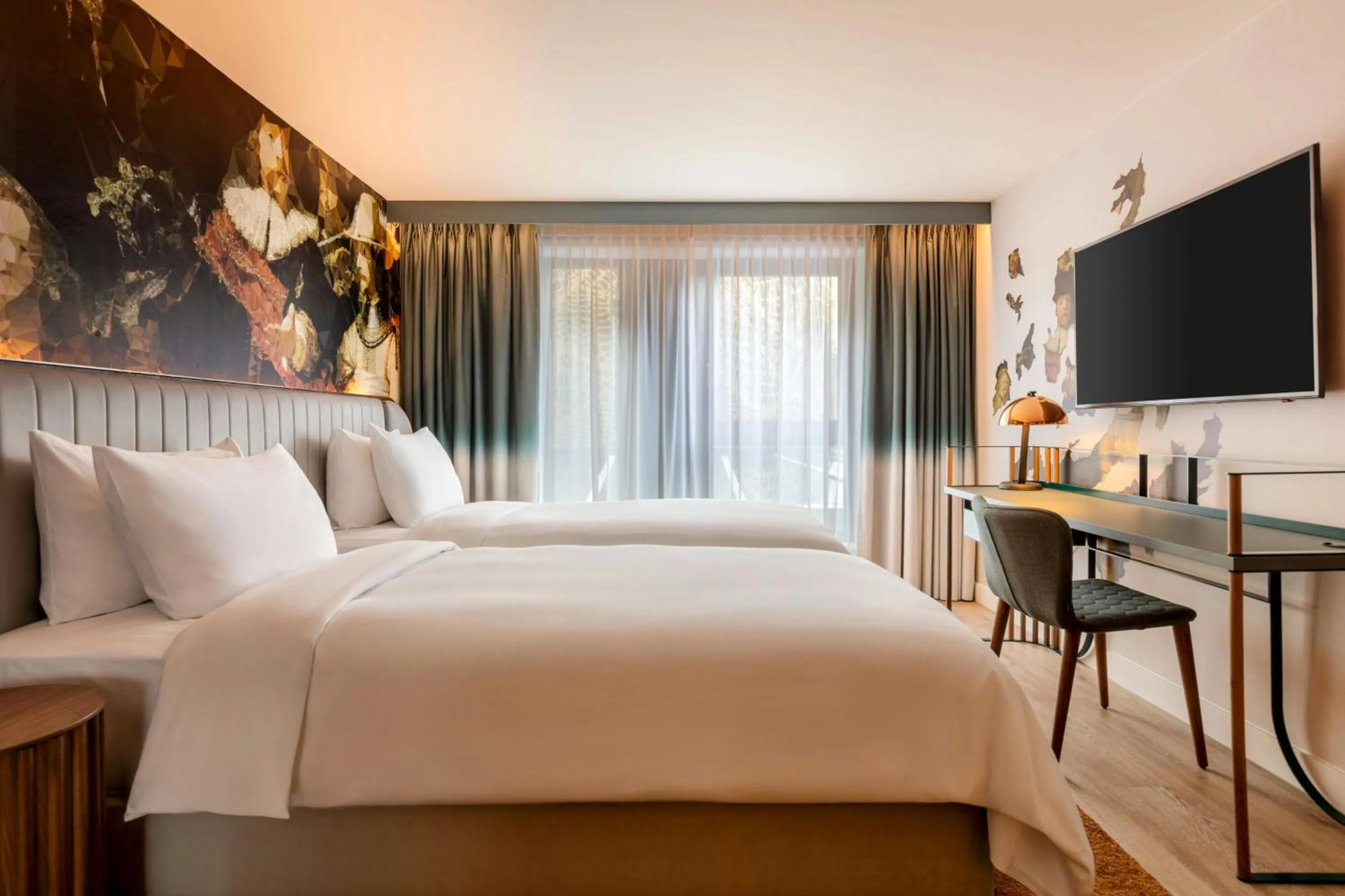 Photo of the whole room, Bed in Renaissance Amsterdam Hotel