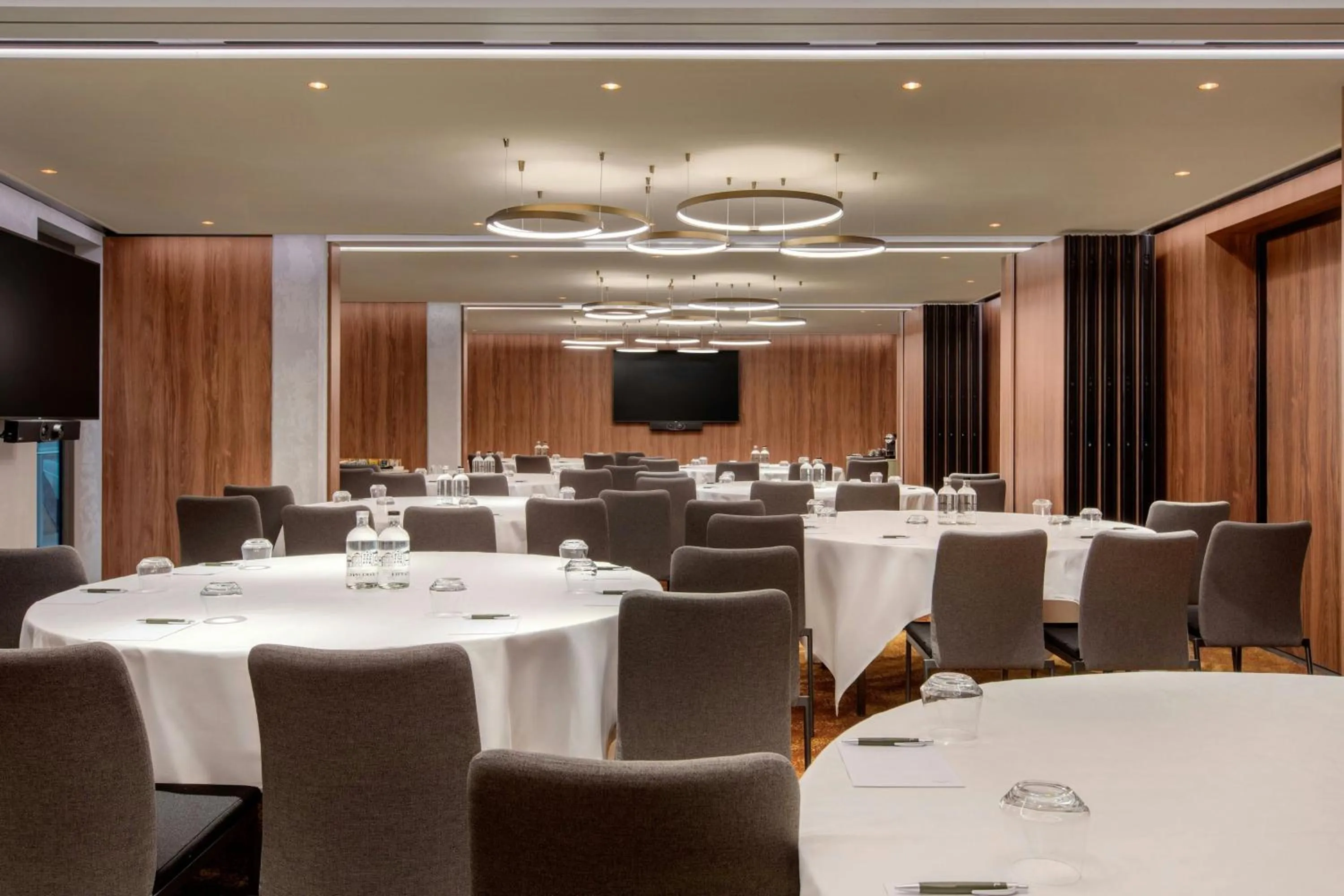 Lounge or bar in Renaissance Amsterdam Hotel