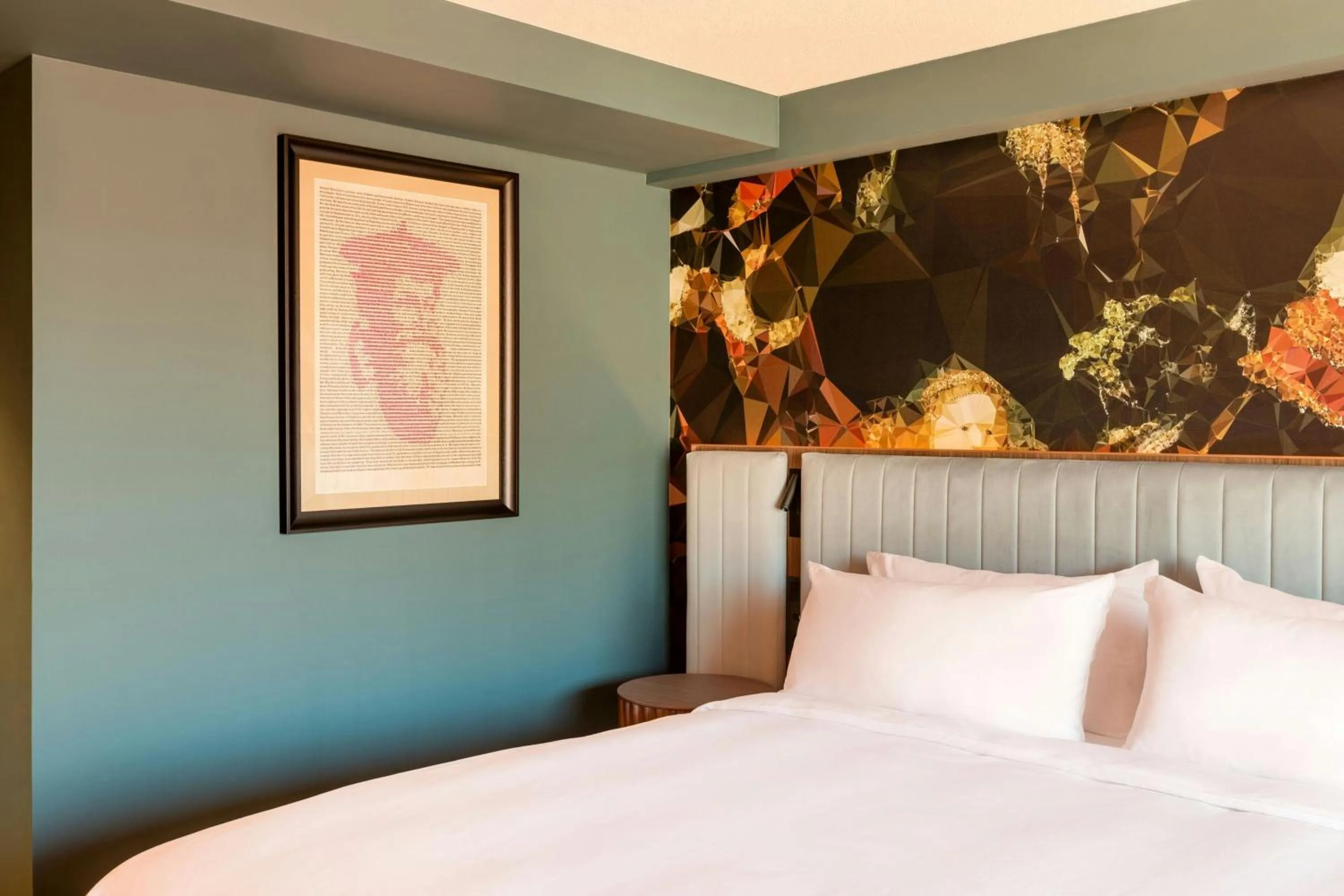 Photo of the whole room, Bed in Renaissance Amsterdam Hotel