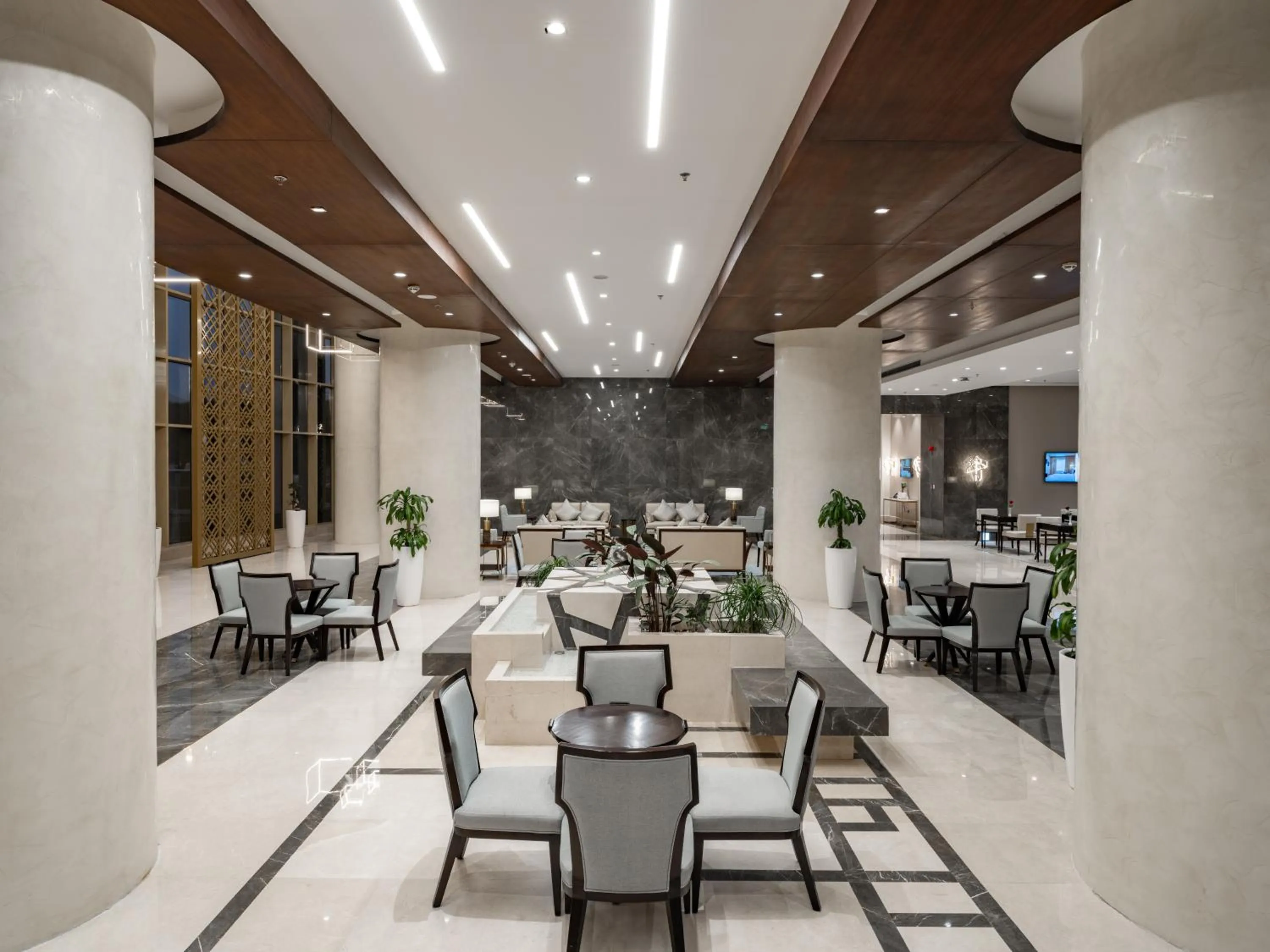 Lobby or reception in Wirgan Al Noor, Tapestry Collection by Hilton