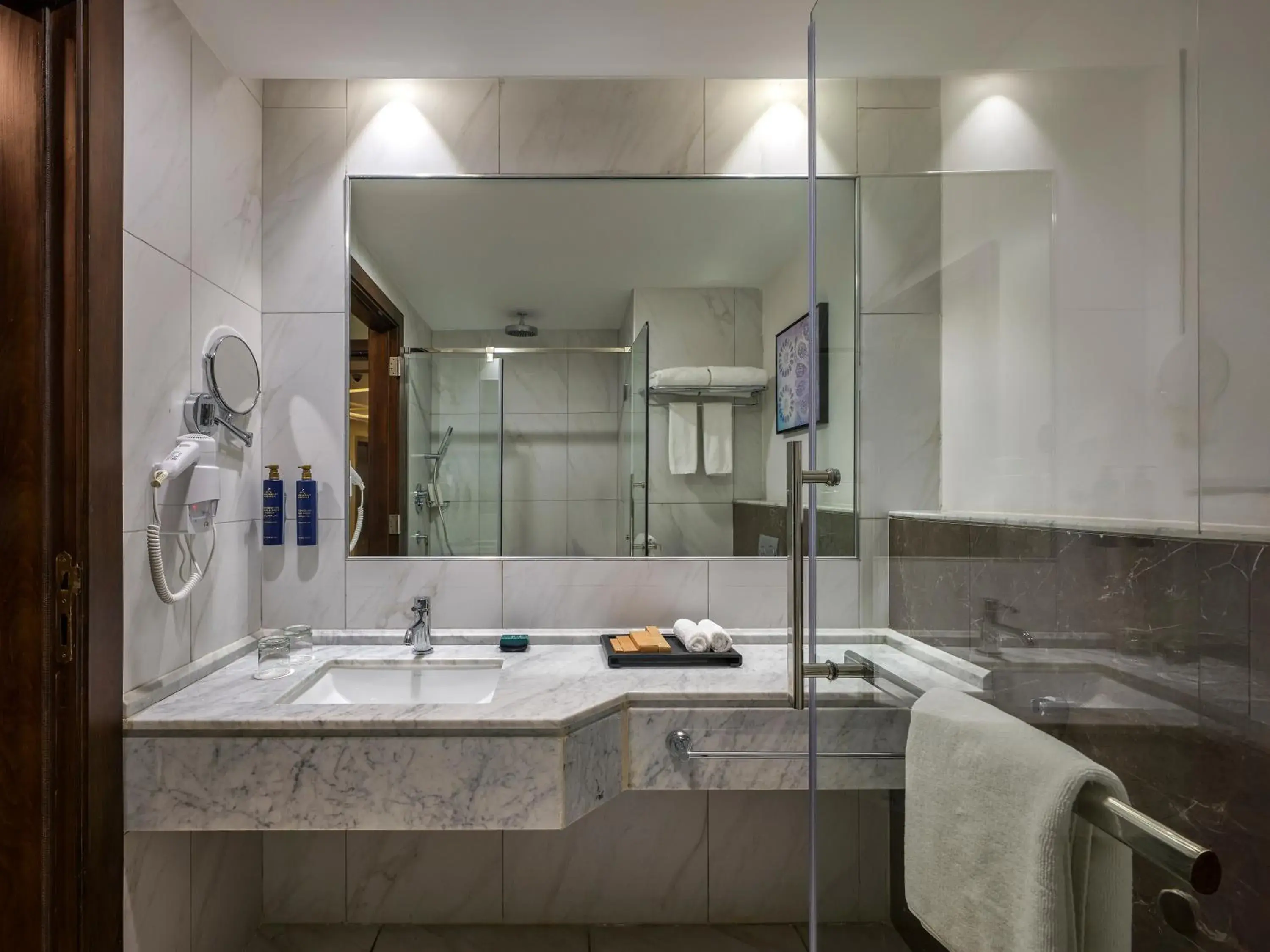 Two-Bedroom Family Room with Jabal Al Noor View in Wirgan Al Noor, Tapestry Collection by Hilton Two-Bedroom Family Room with Jabal Al Noor View in Wirgan Al Noor, Tapestry Collection by Hilton