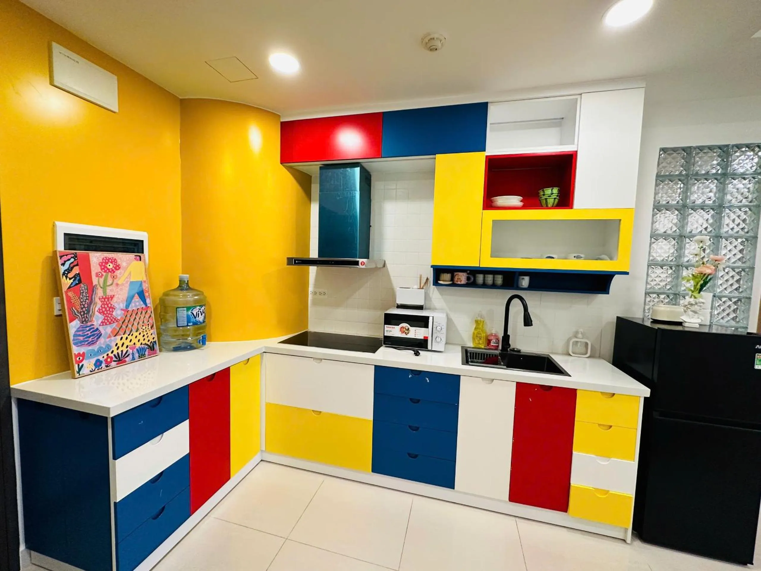 Kitchen or kitchenette in May Soho Saigon Serviced Apartment