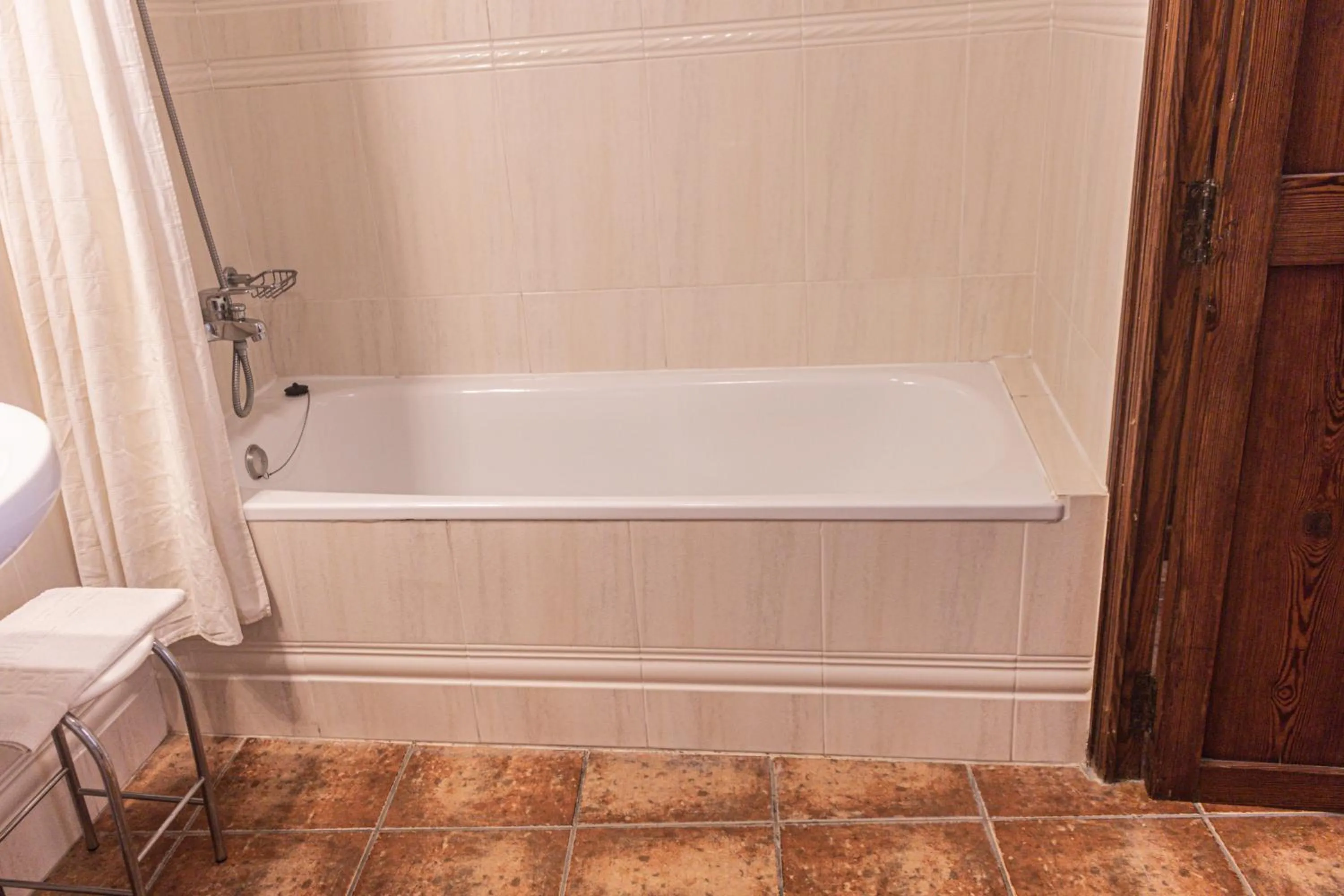 Bathroom in Hotel Tàrbena