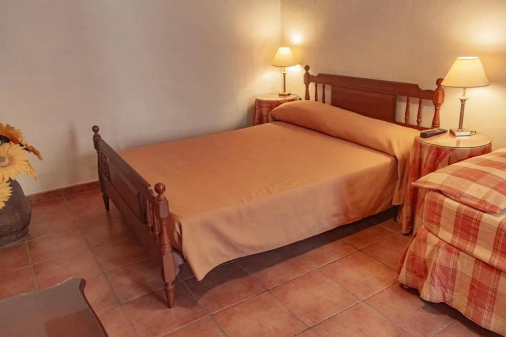 Bed in Hotel Tàrbena