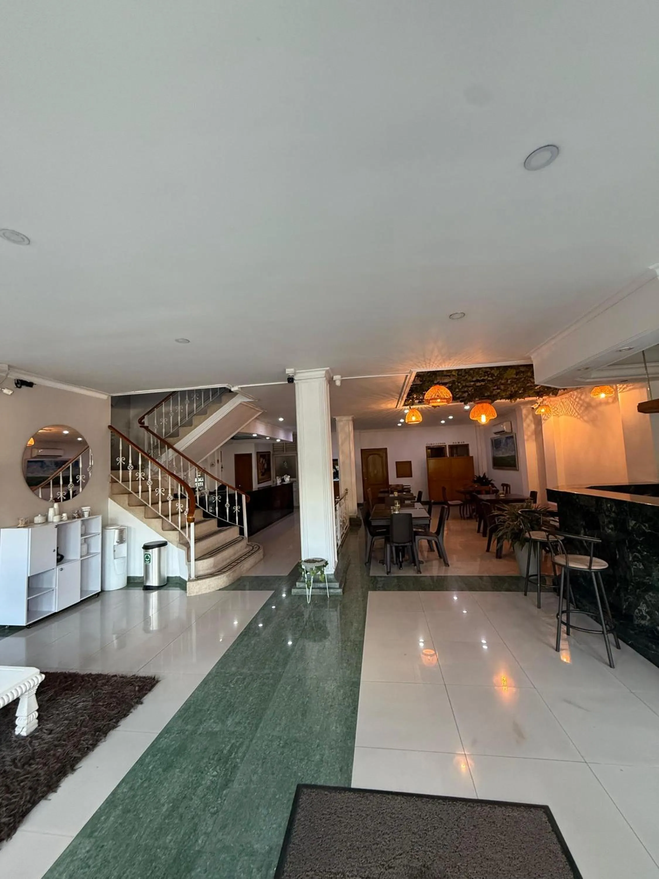 Restaurant/places to eat in Hotel Prince Plaza - Laureles Estadio