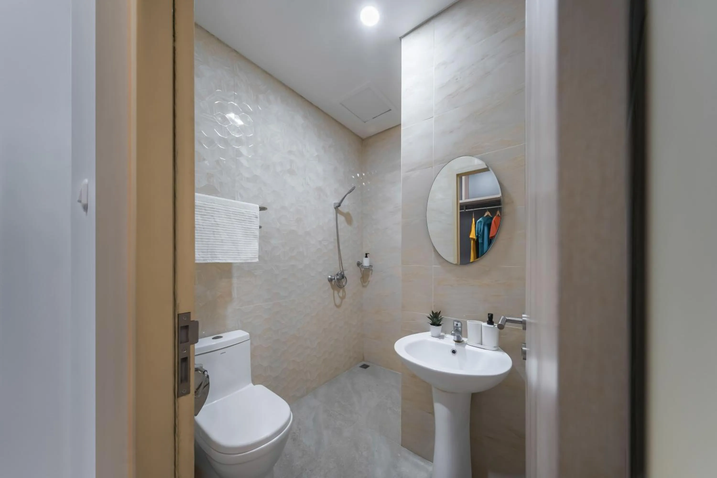 Bathroom in Cove Bona Sort Pasar Baru
