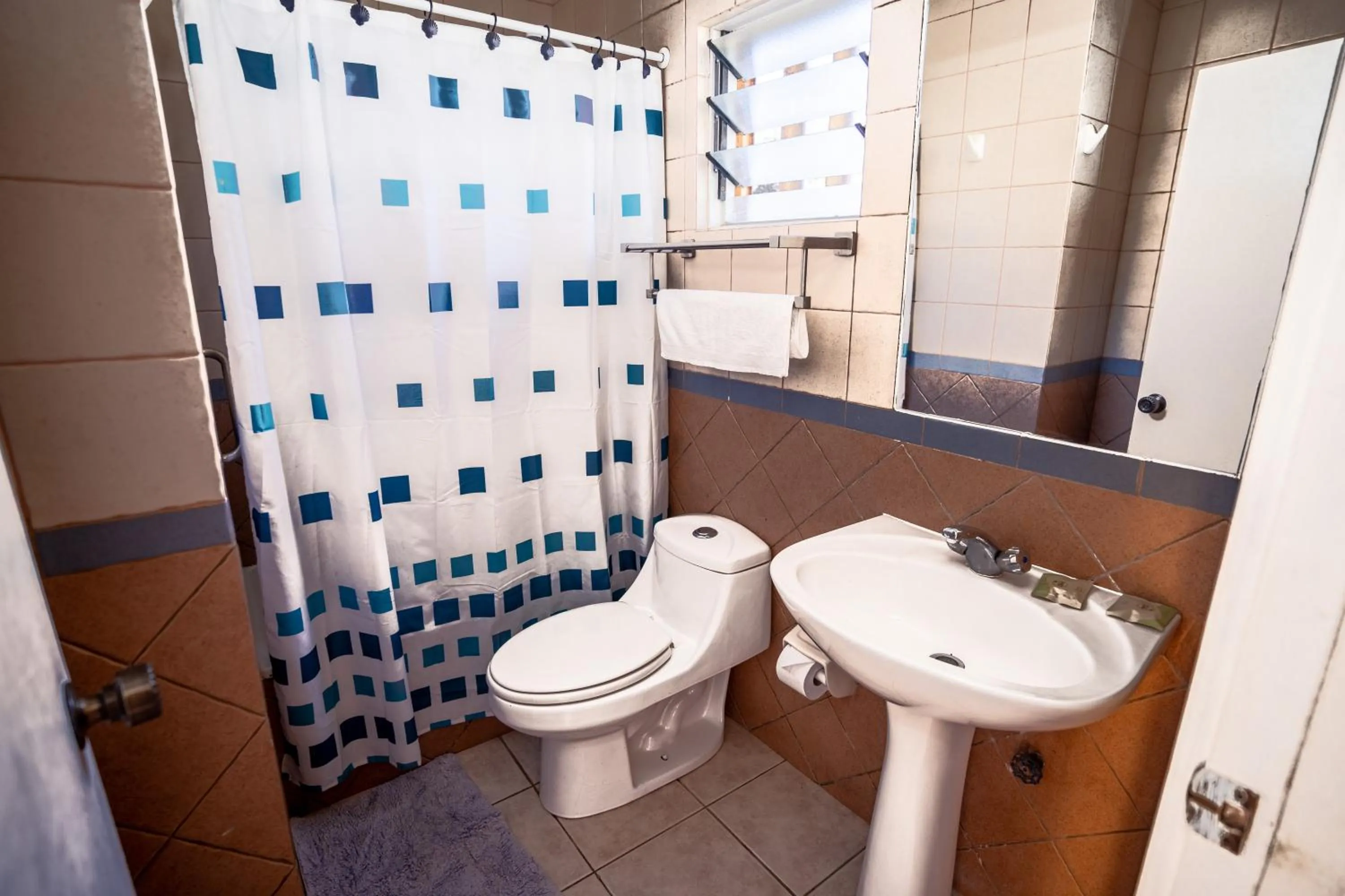Bathroom in Hotel Naturaleza Vertientes de Elqui