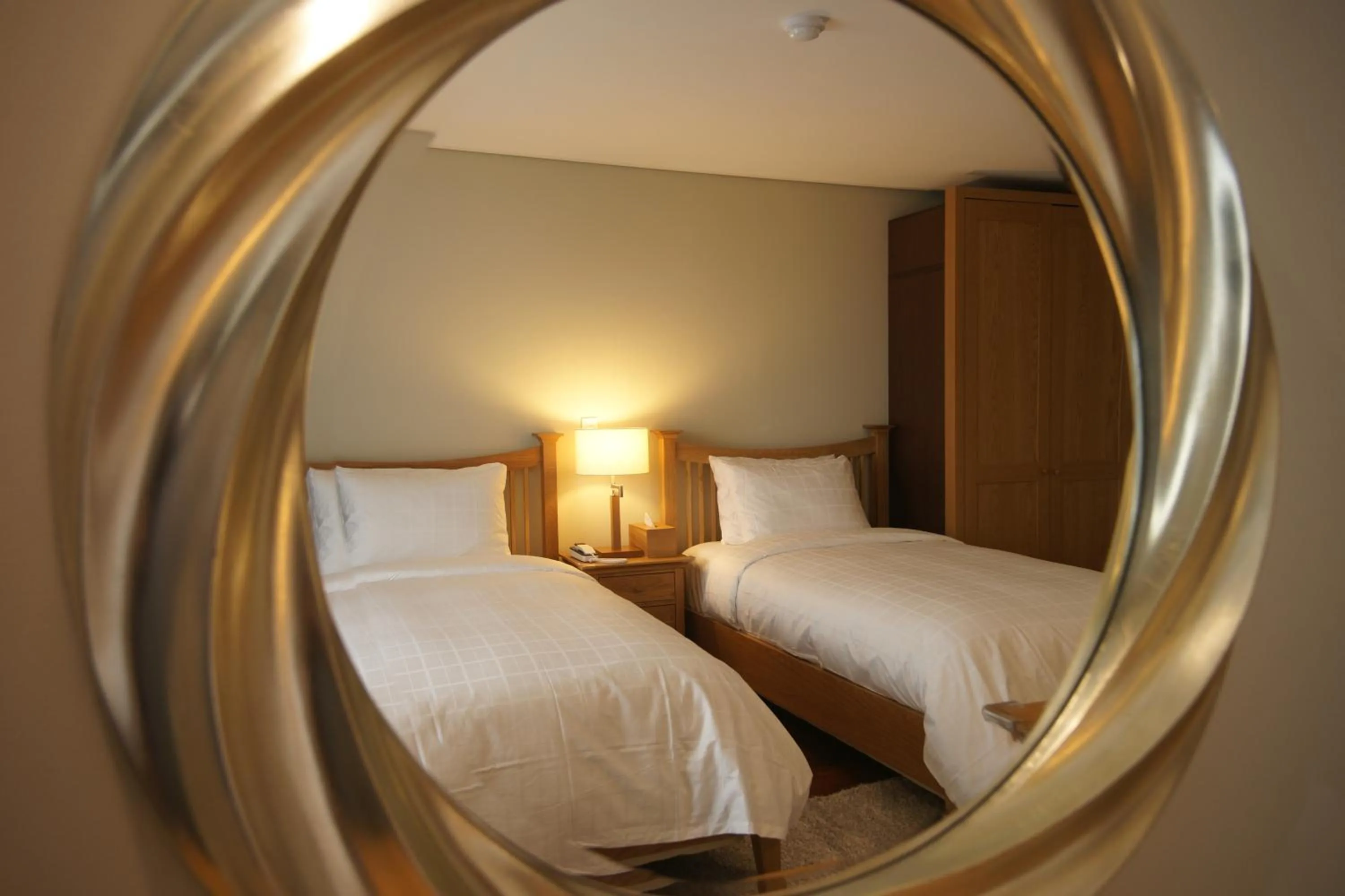 Photo of the whole room in IlleInn Hotel