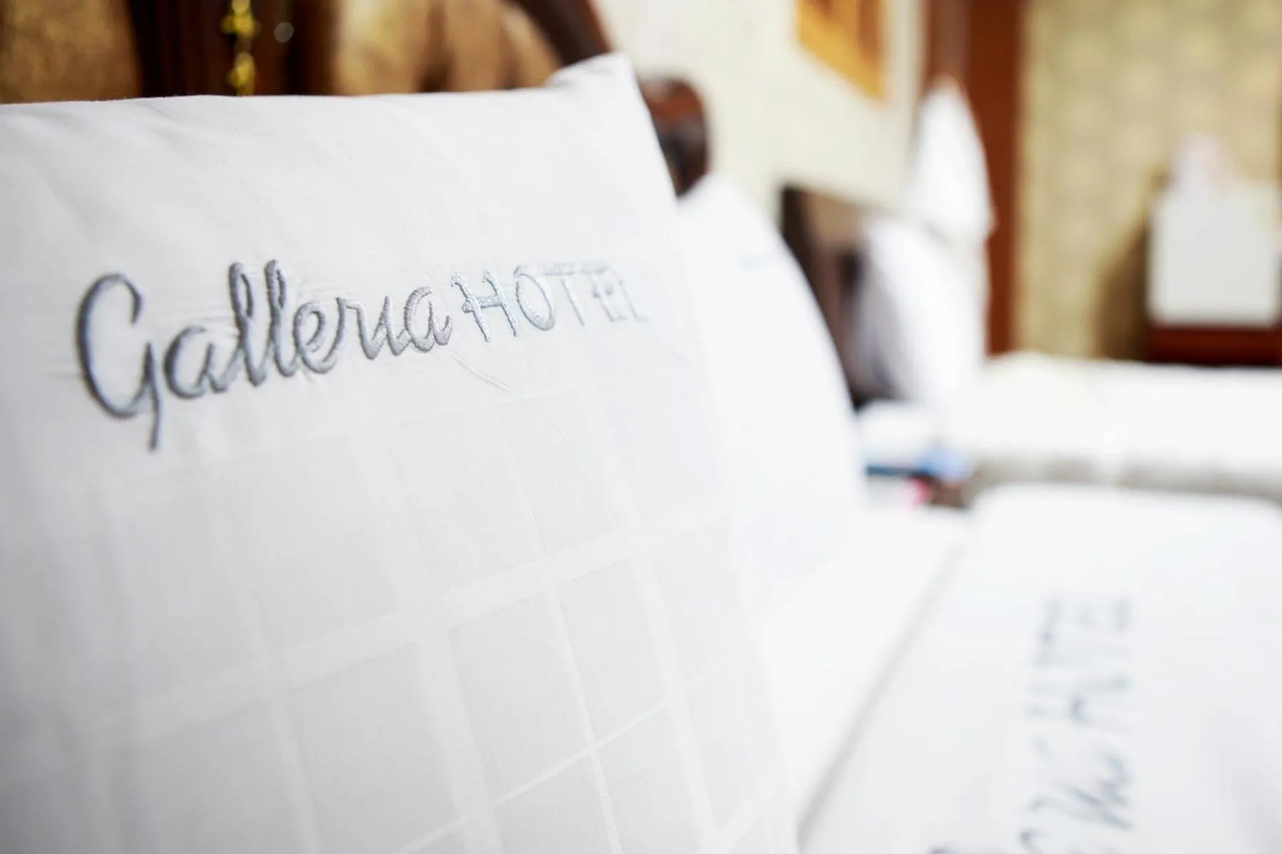 Property logo or sign, Bed in Galleria Hotel