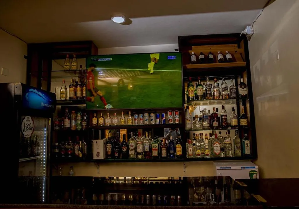 Restaurant/places to eat in Velvet Suites