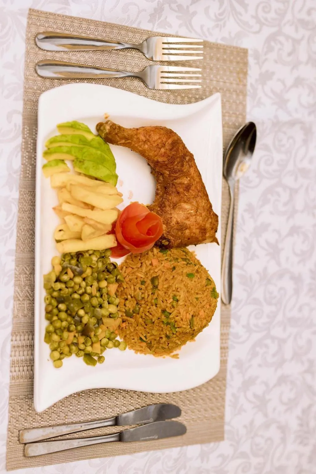 Restaurant/places to eat in Velvet Suites