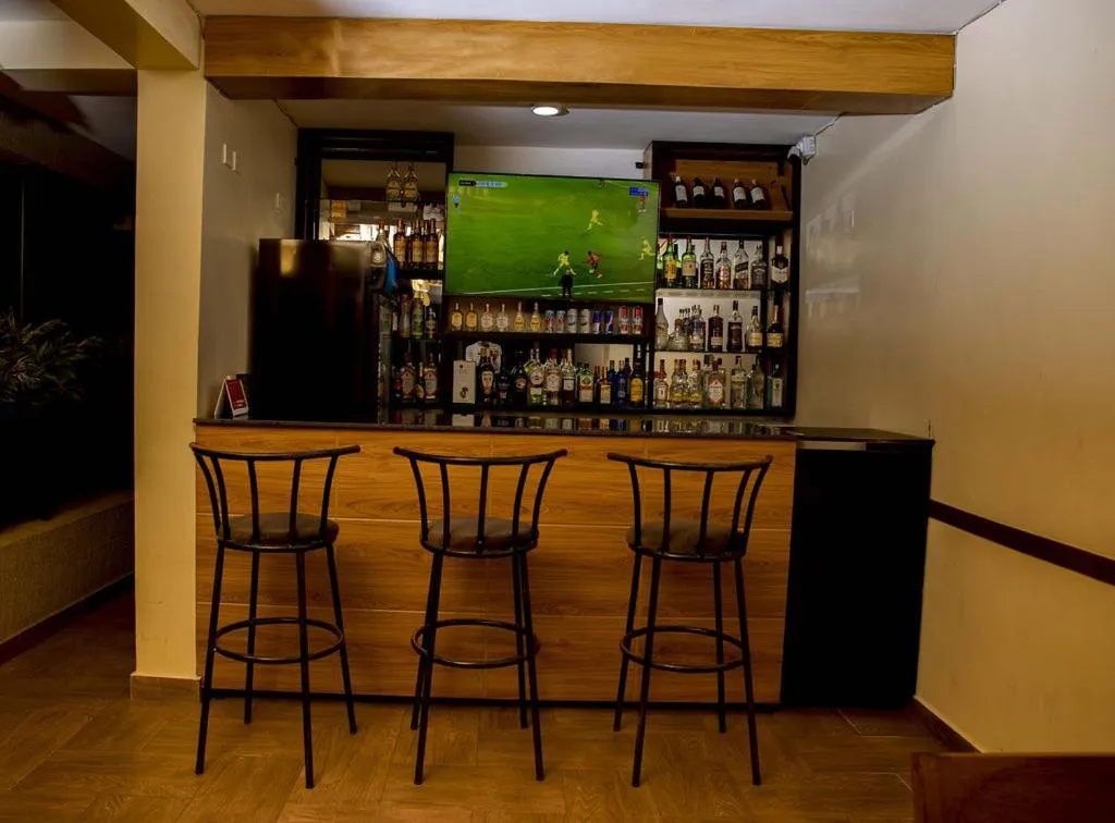 Restaurant/places to eat in Velvet Suites