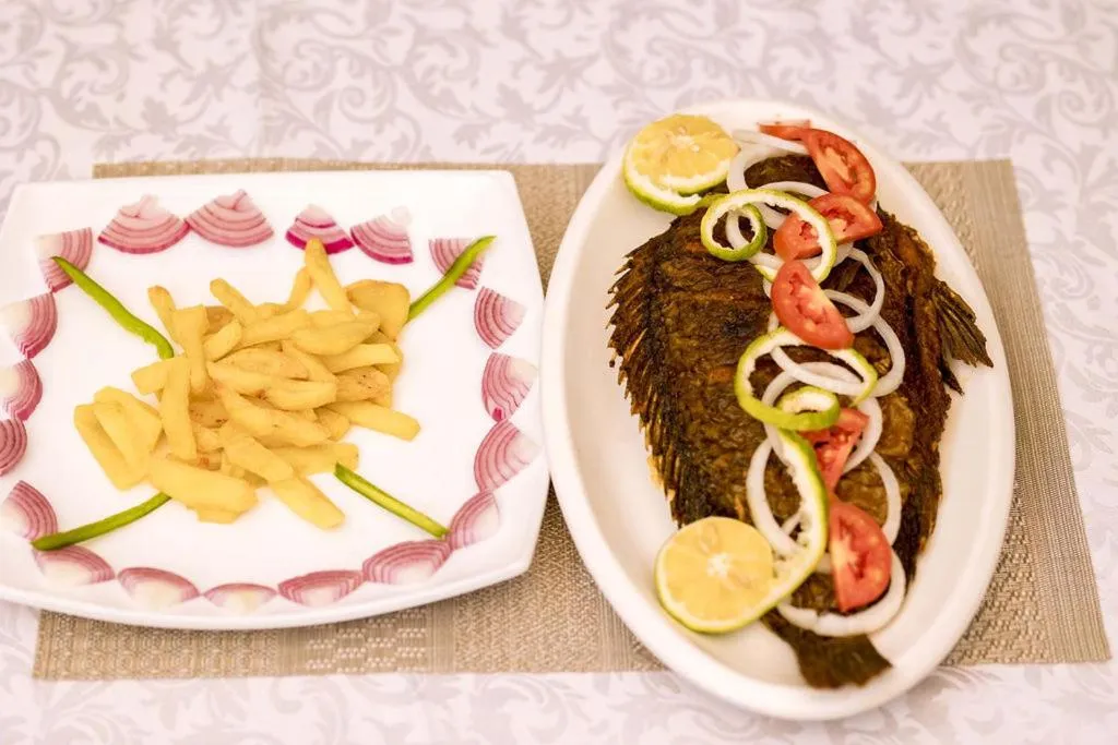 Restaurant/places to eat in Velvet Suites