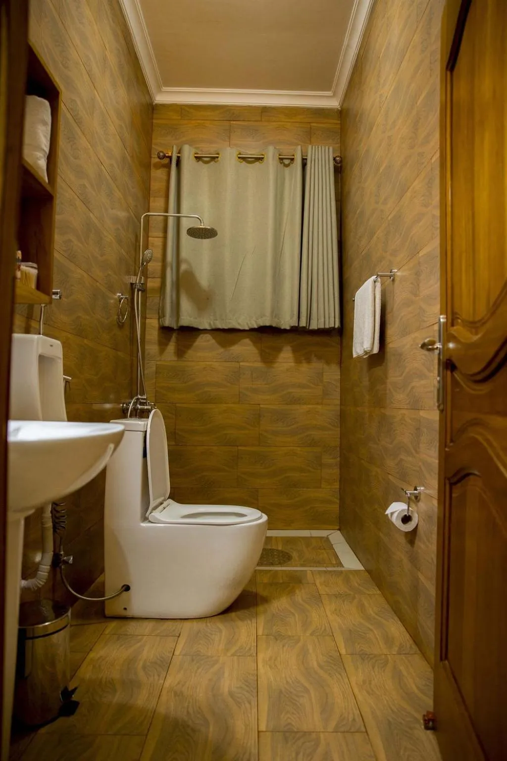 Bathroom in Velvet Suites