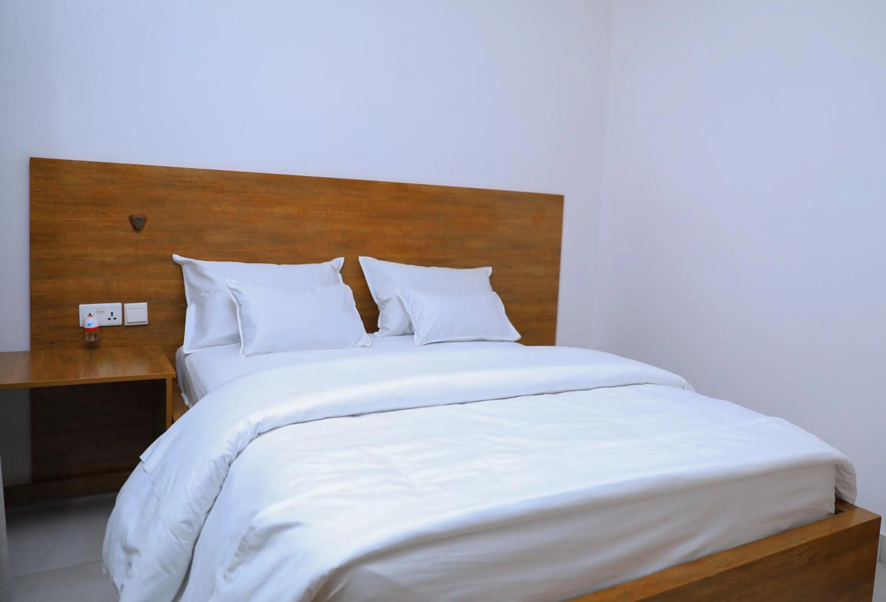 Bedroom, Bed in Velvet Suites