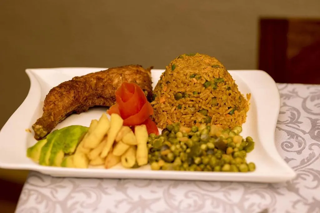 Restaurant/places to eat in Velvet Suites