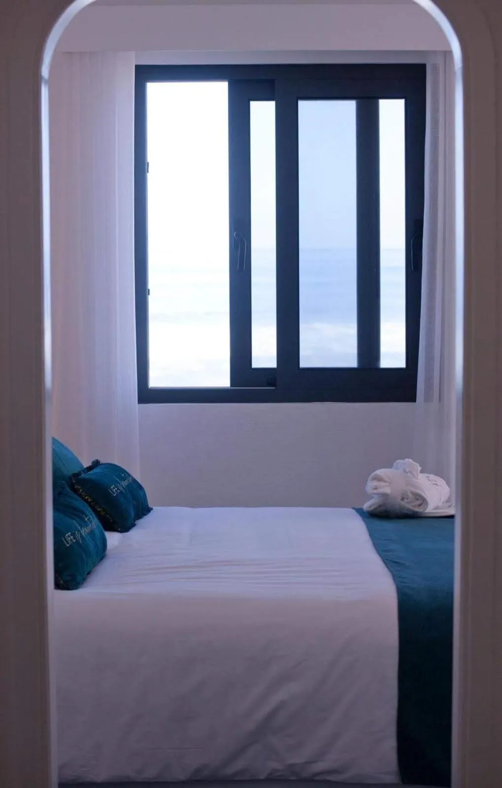 Bedroom, Bed in Mediterrâneo Madeira