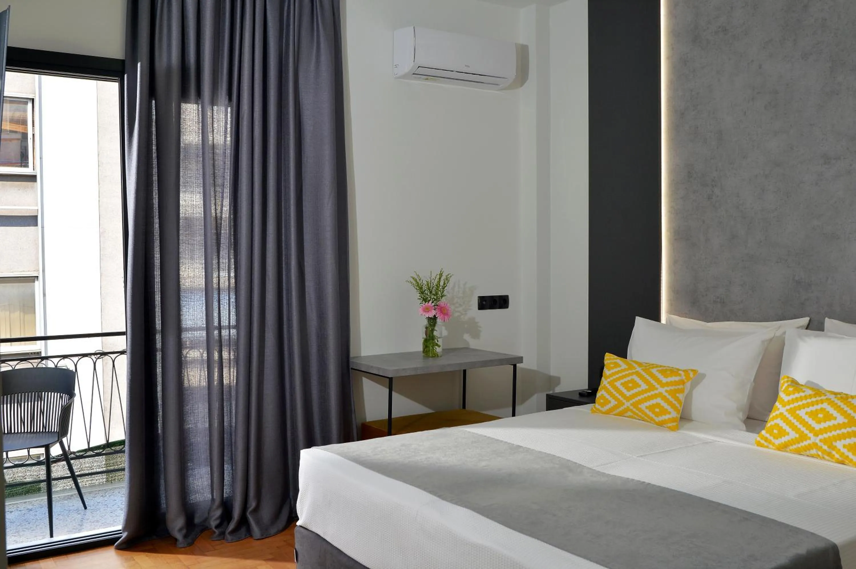 Bedroom, Bed in Athenian Gem