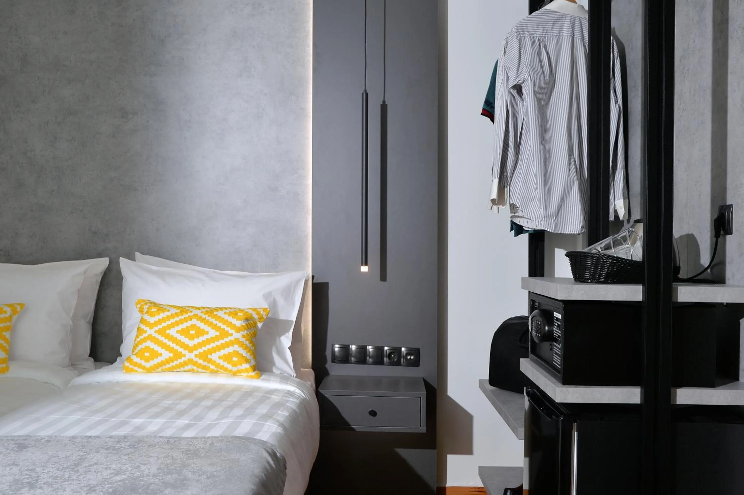 Breakfast, Bed in Athenian Gem