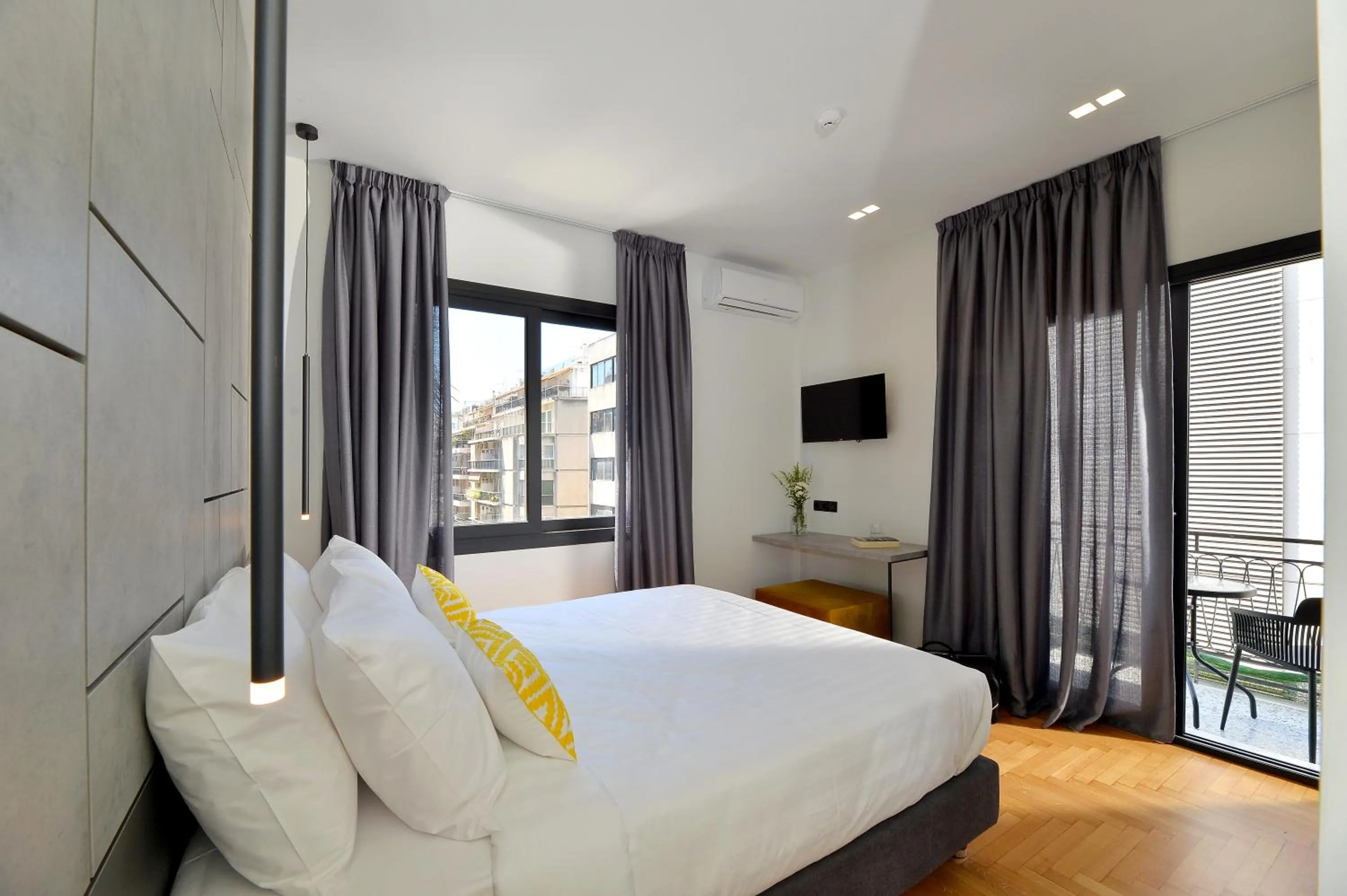 Breakfast, Bed in Athenian Gem