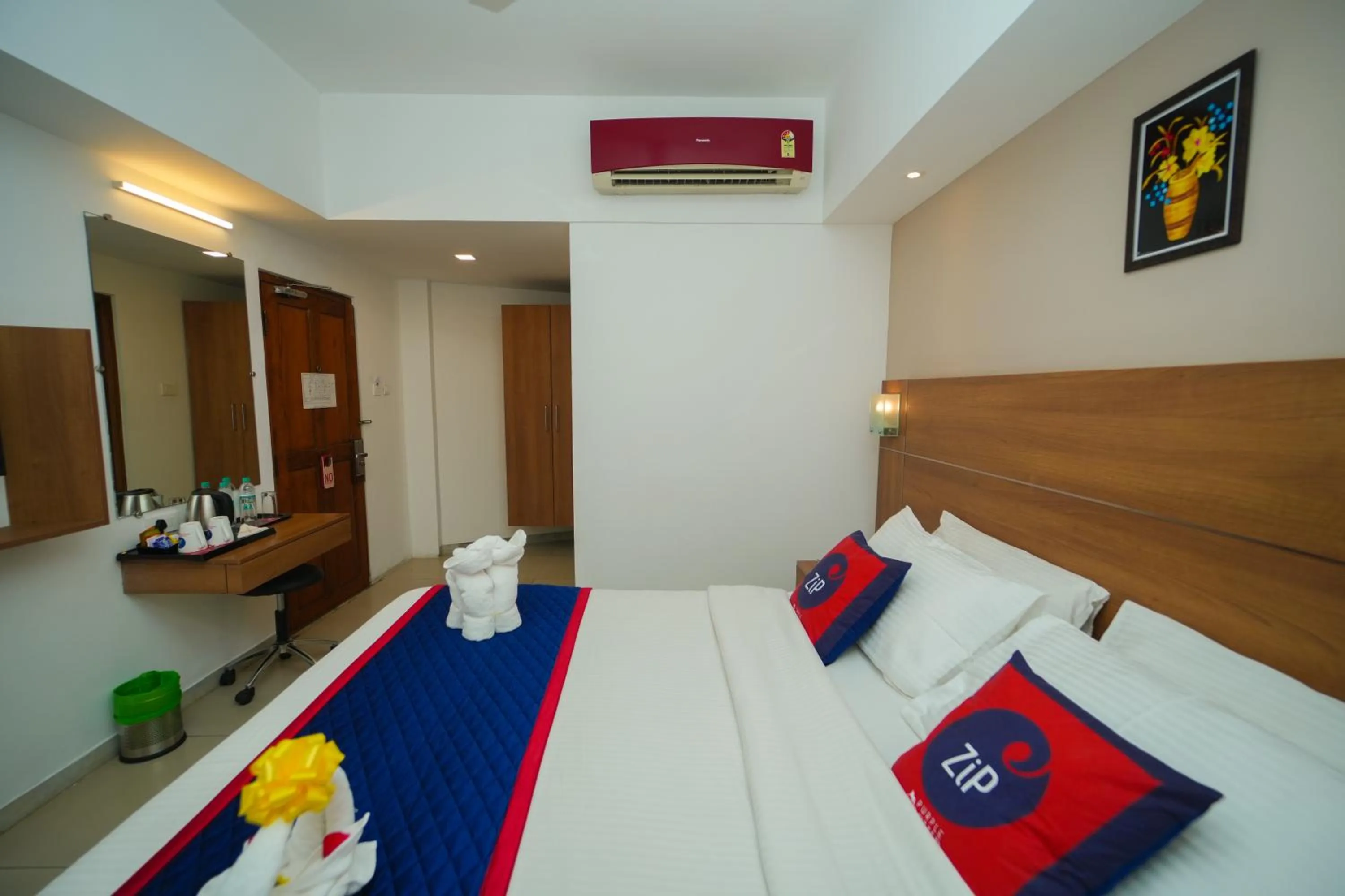 Bed in Zip by Spree Hotels Mangala International